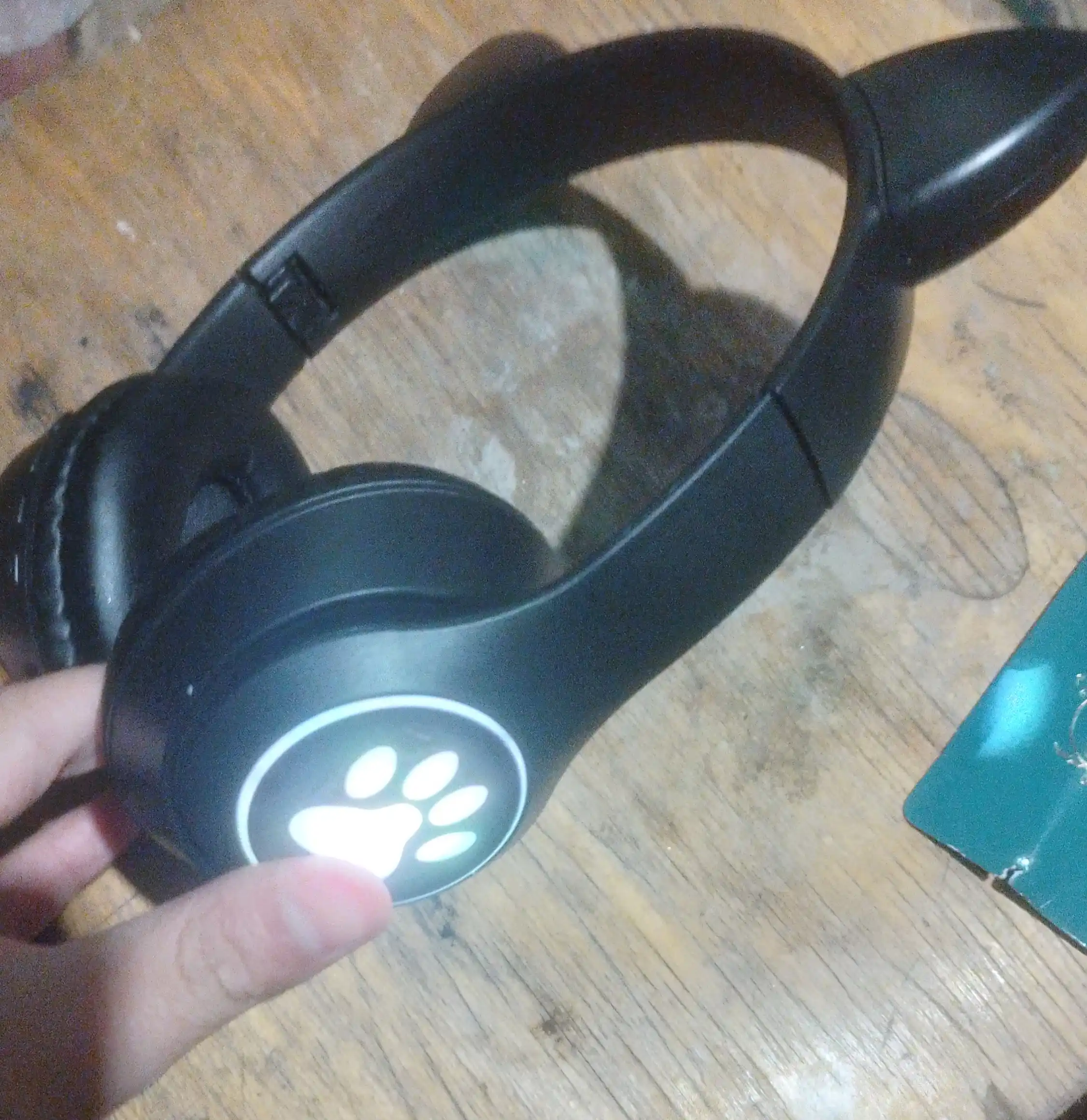 Simsiz Bluetooth quloqchinlar P47, mikrofon, radio va fleshka uyasi bilan