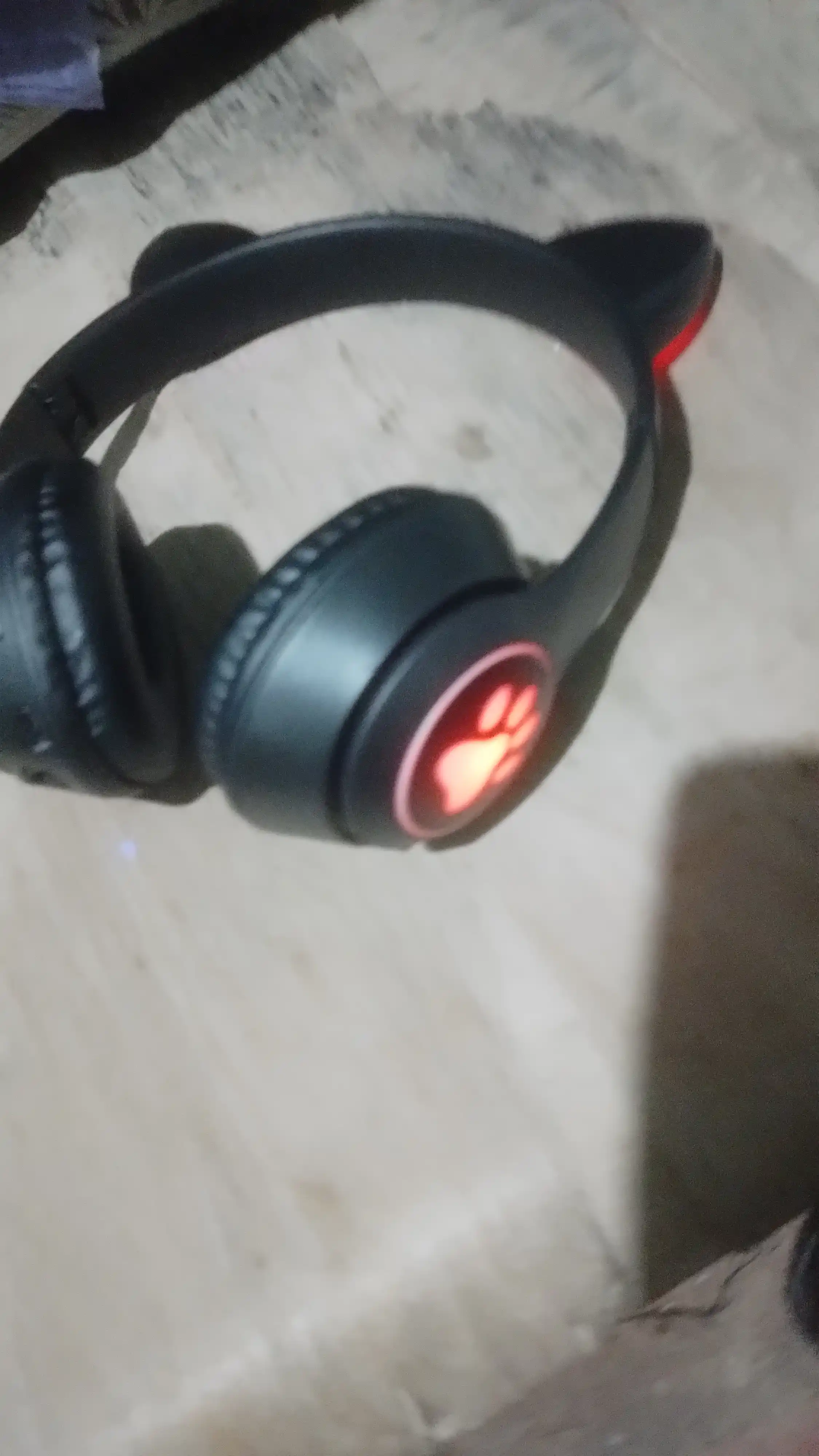 Simsiz Bluetooth quloqchinlar P47, mikrofon, radio va fleshka uyasi bilan