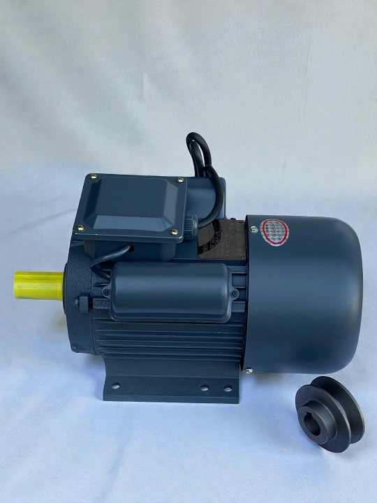 MOON, bir fazali elektr dvigatel 2.2 kW, 220V, 3000 ayl/min