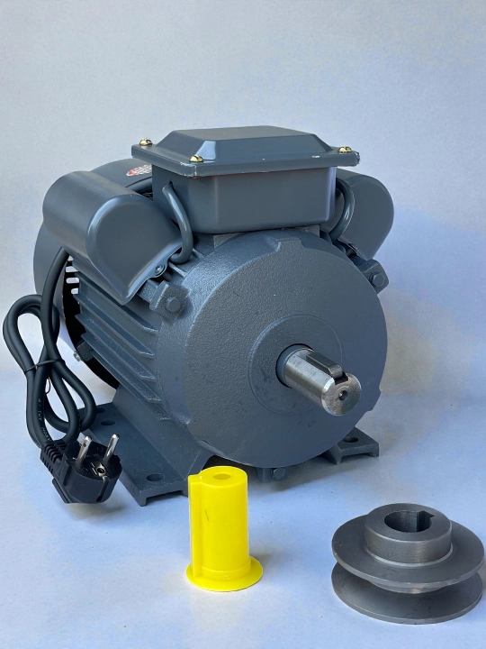 MOON, bir fazali elektr dvigatel 2.2 kW, 220V, 3000 ayl/min