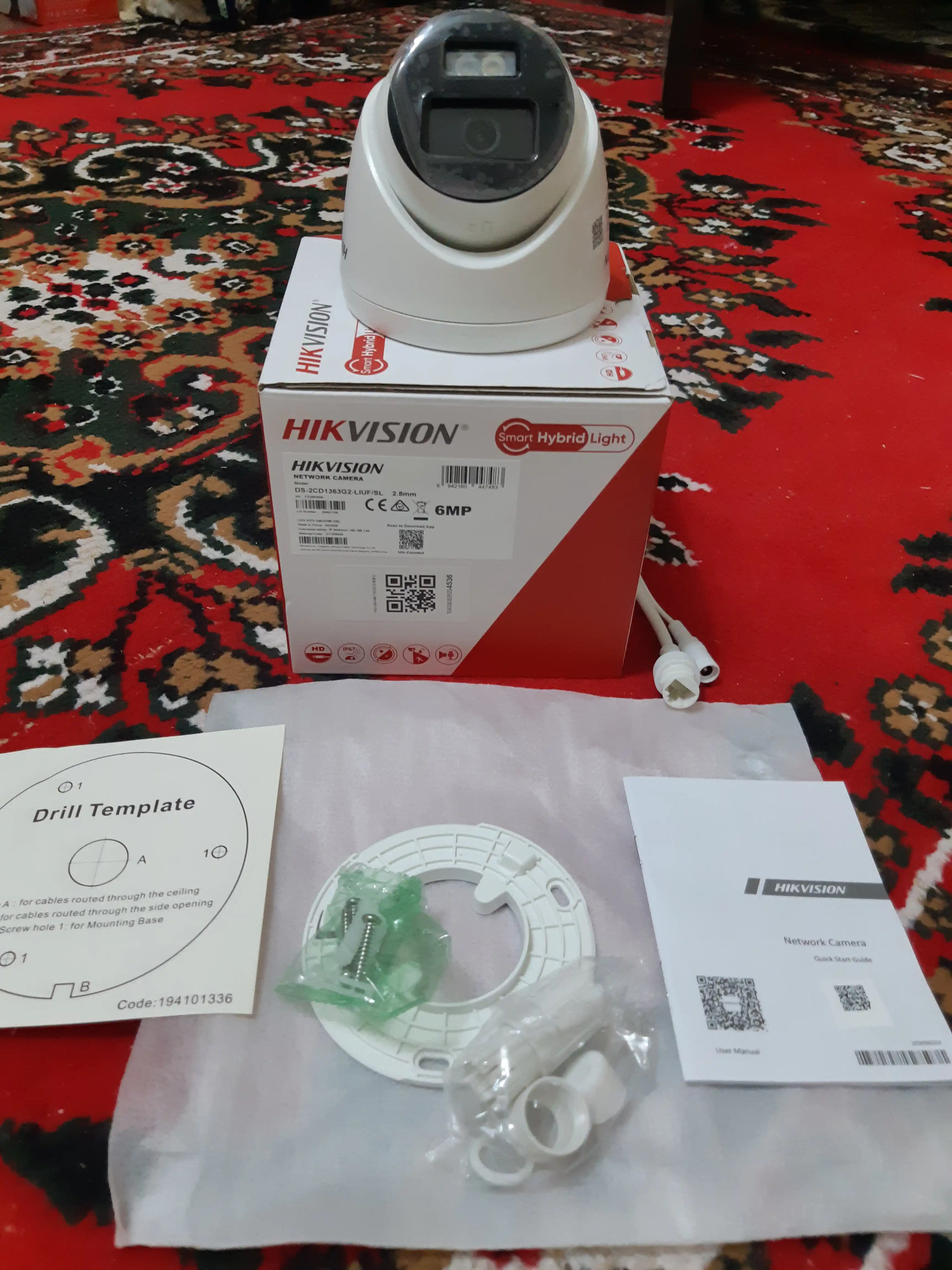 Гибридная камера Hikvision DS-2CD1363G2-LIUF/SL 6MP