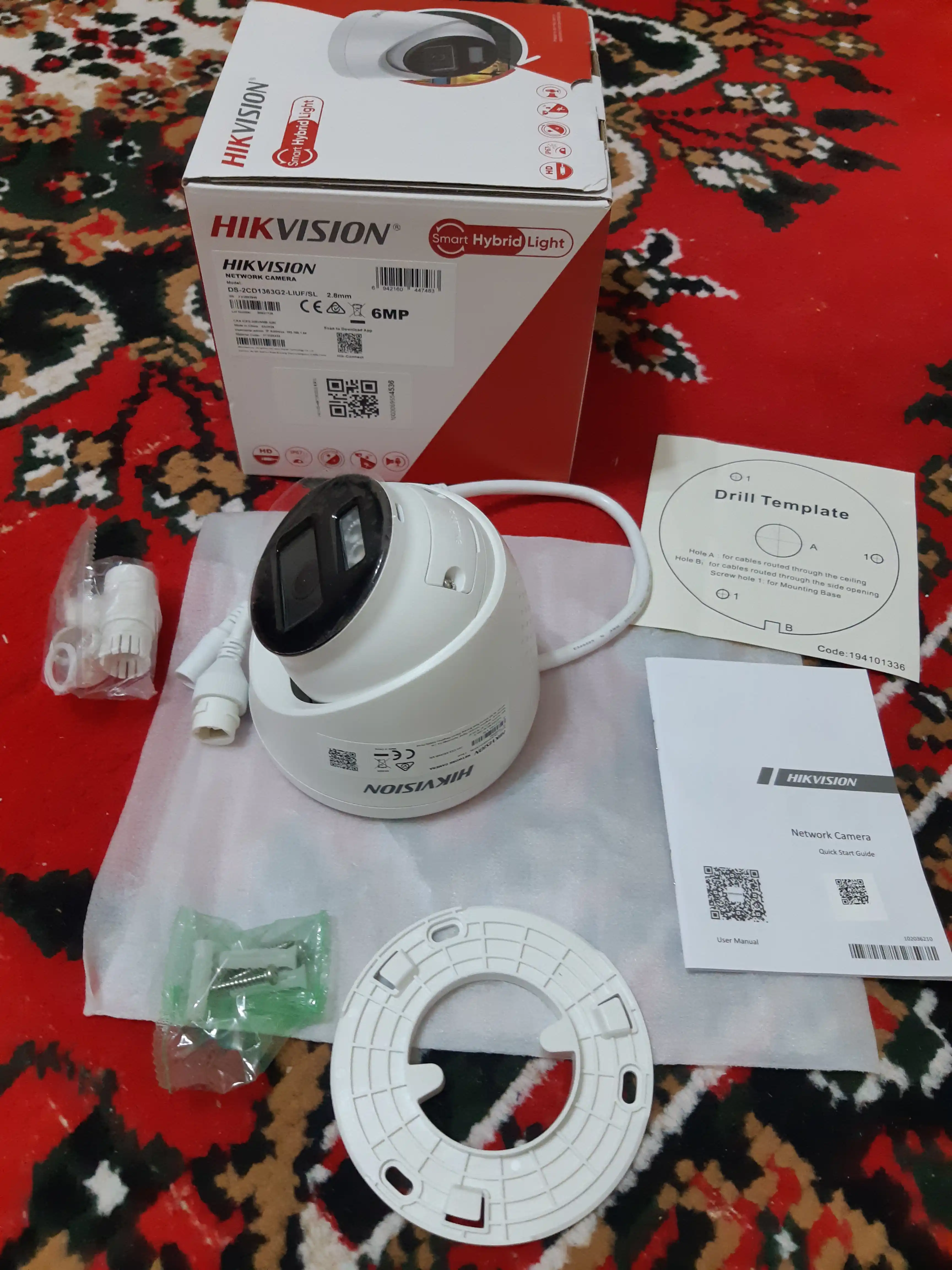 Гибридная камера Hikvision DS-2CD1363G2-LIUF/SL 6MP