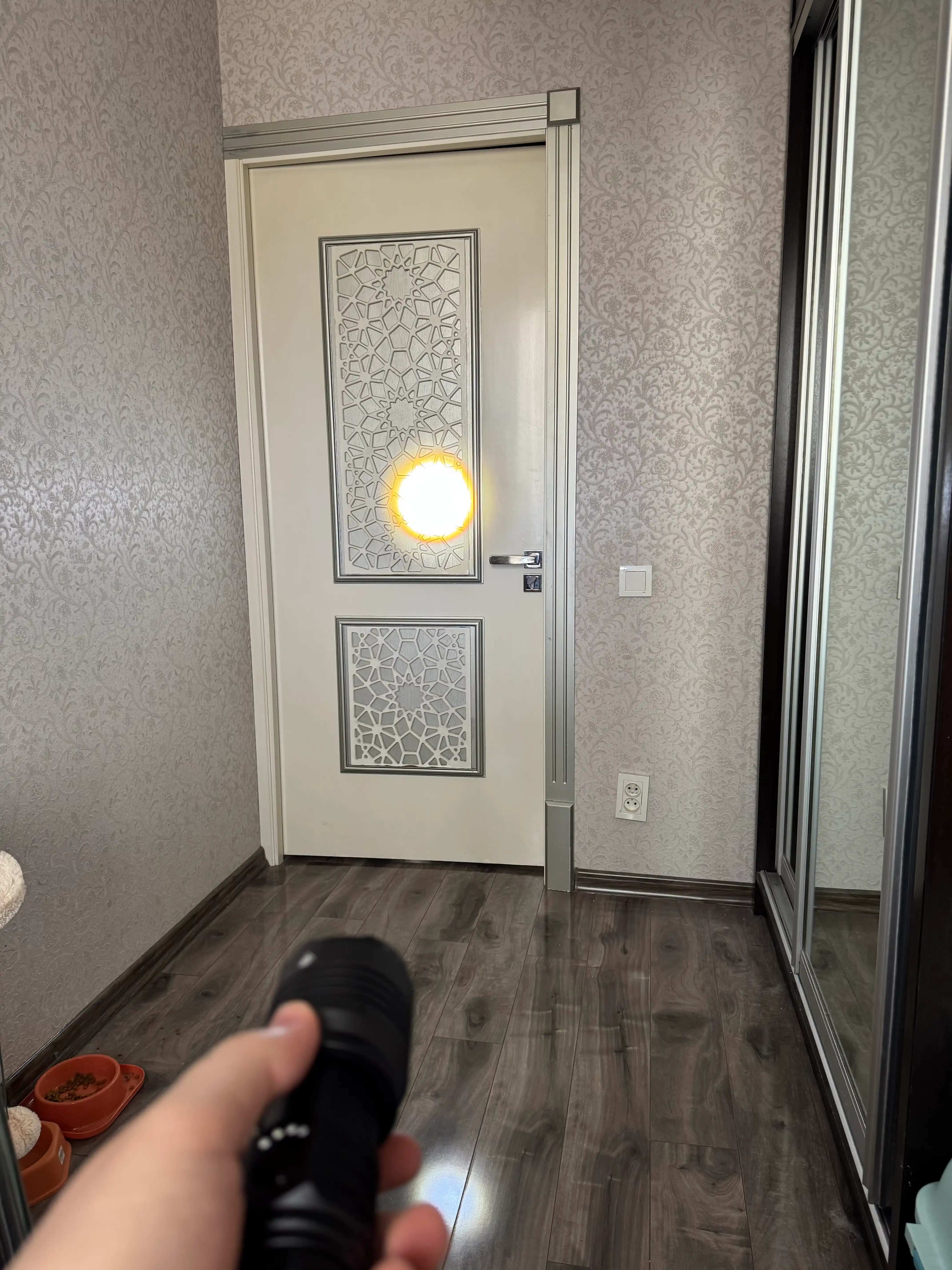 Fonar / bx-57 taktik chiroq ZOOM fokusi, USB-C zaryadlash va IPX6 suv himoyasi bilan
