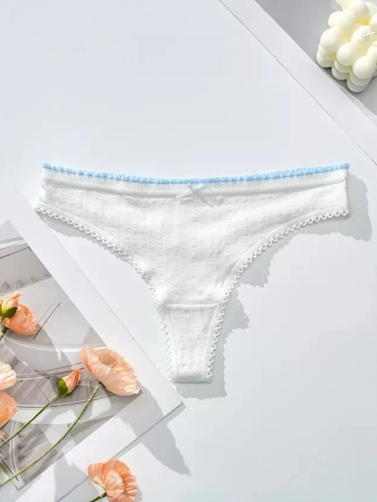 Ayollar uchun trusiklar, paxtadan. 3 dona to‘plam. Ichki kiyimlar komplekti. Stringi