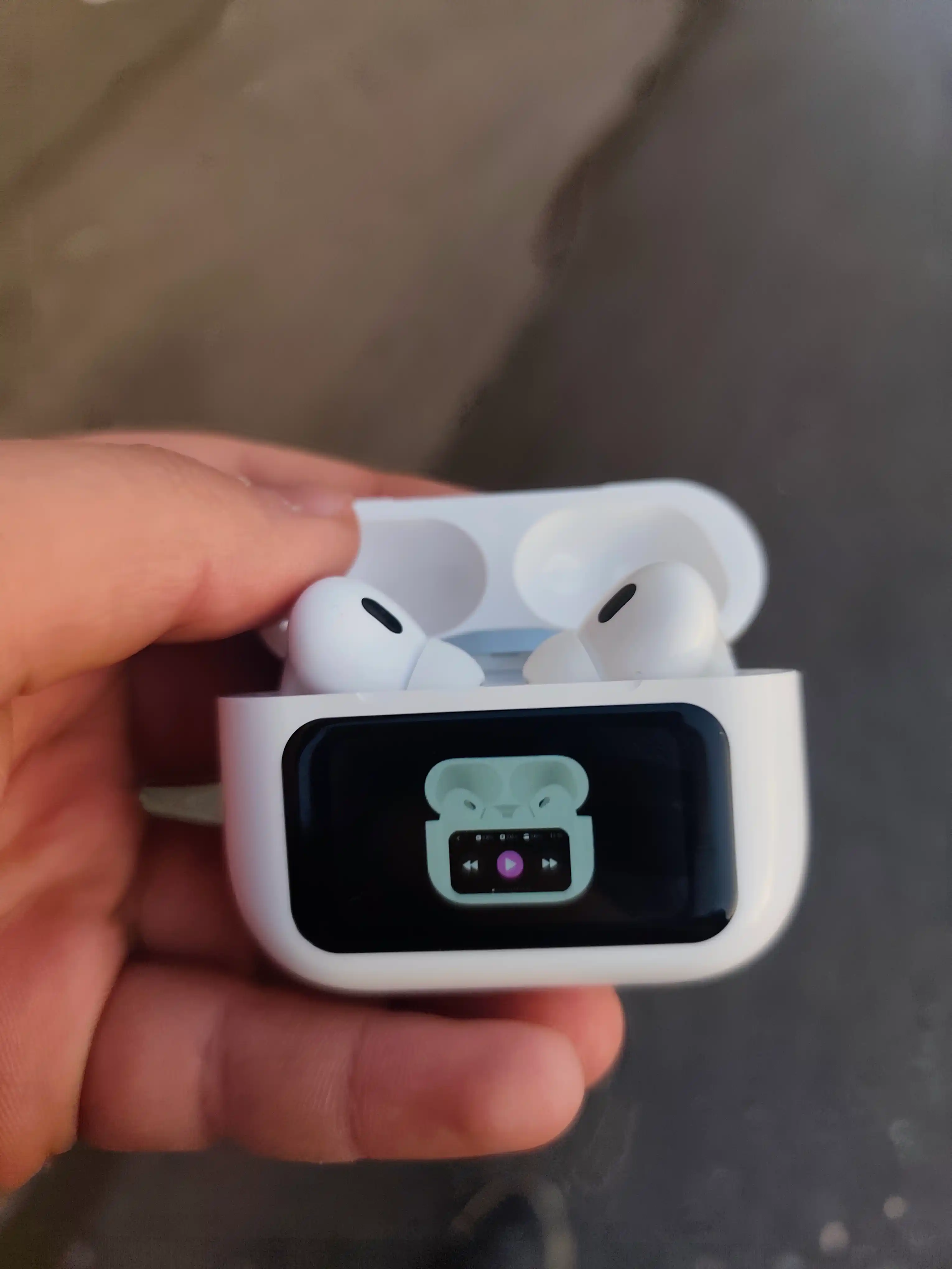 Pods 3 ScreenPods: беспроводные наушники с дисплеем для iPhone и Android