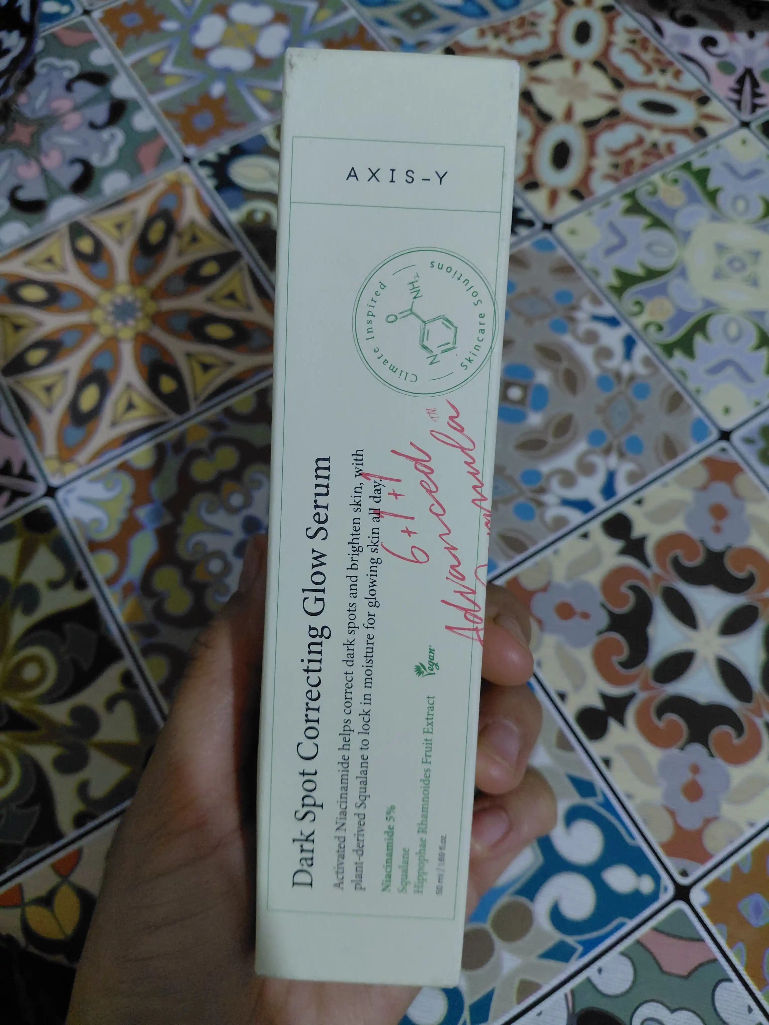 Yorqinlashtiruvchi zardob AXIS-Y Dark Spot Correcting Glow Serum, 50 ml