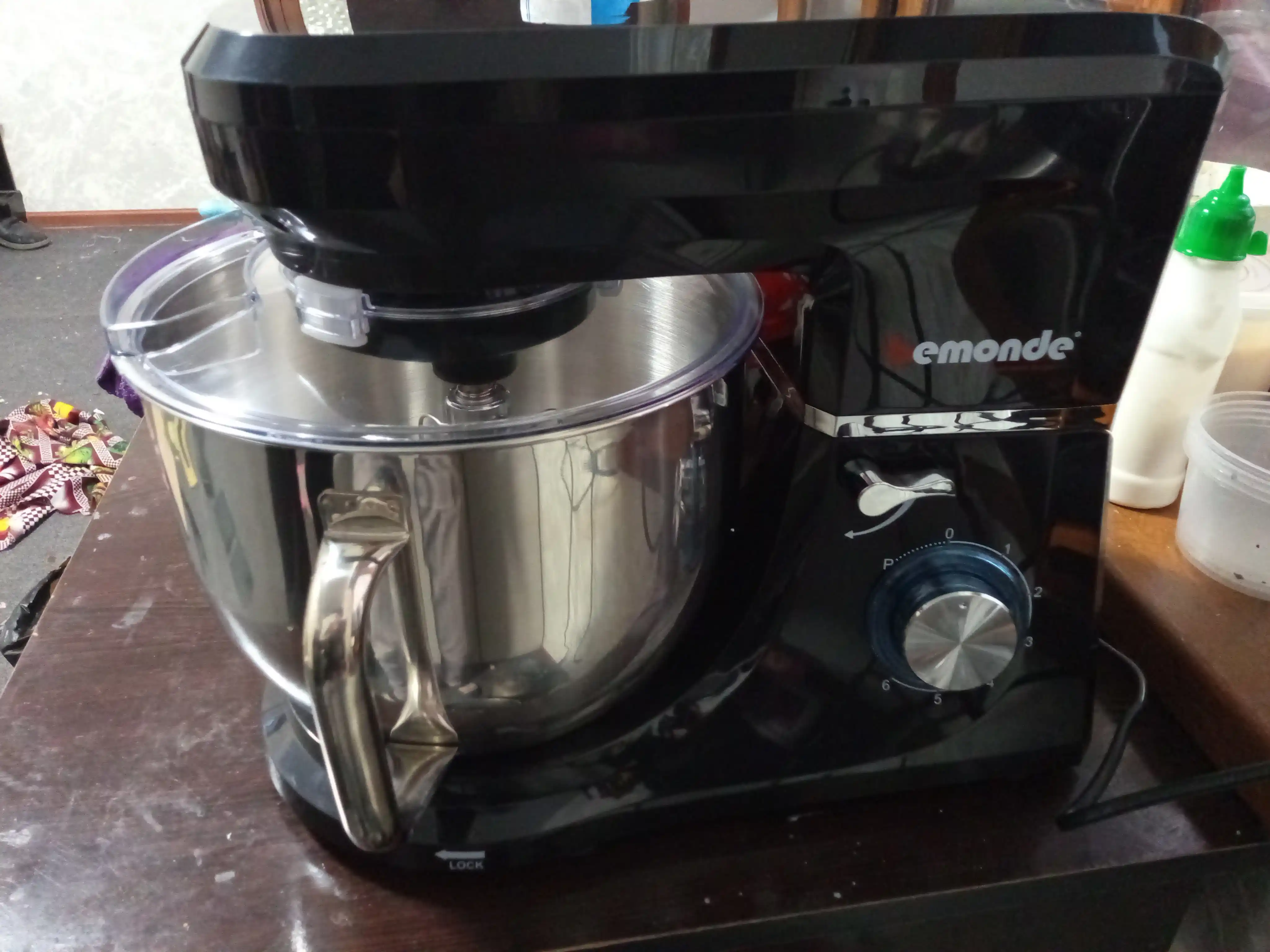 Mikser 7Litr Bemonde BM-SM1002SB, 2000Vt, 6 tezlik, temirli nasadkalar