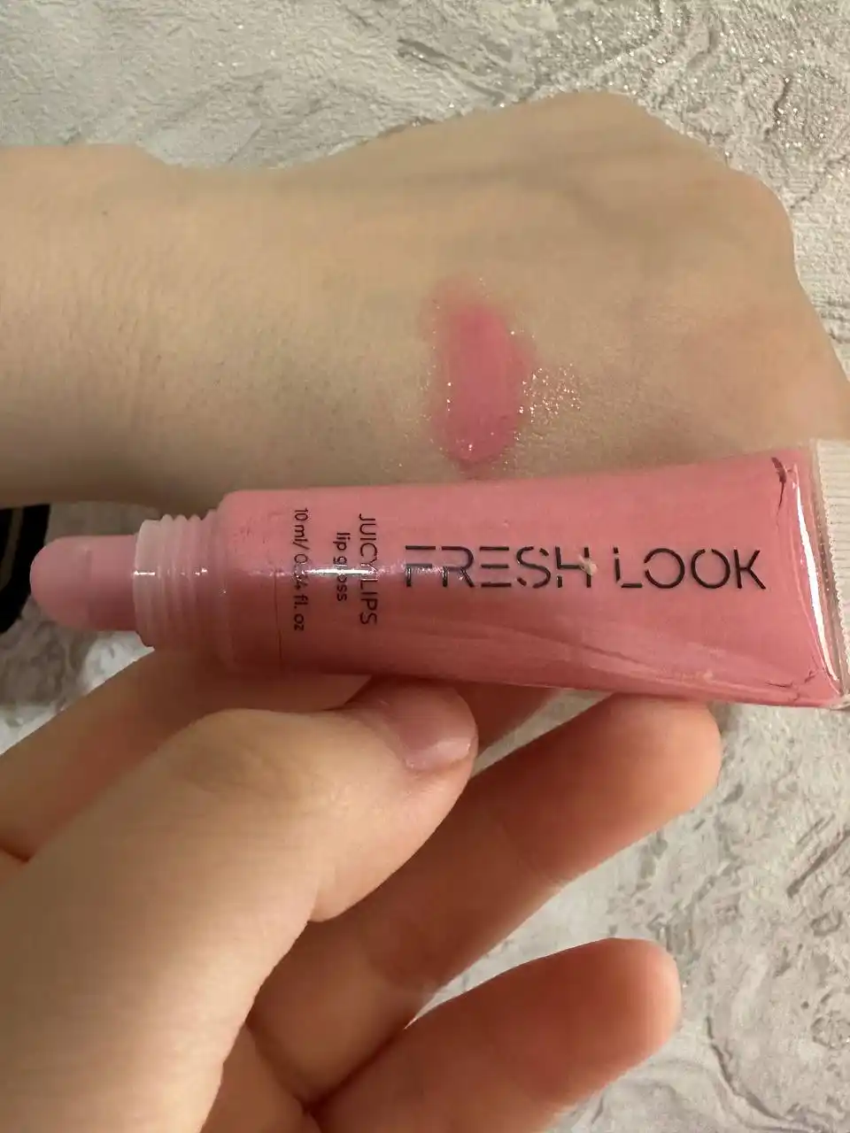 Блеск для губ аромат малины FRESH LOOK JUICY LIPS lip gloss, оттенок, 01 ягодный, 10 мл