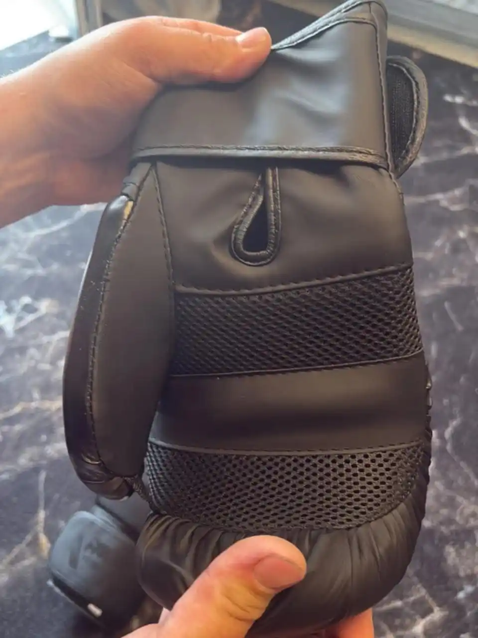 Venum boks qo‘lqoplari — boks, sparring va fitnes uchun professional qo‘lqoplar, 10–14 oz