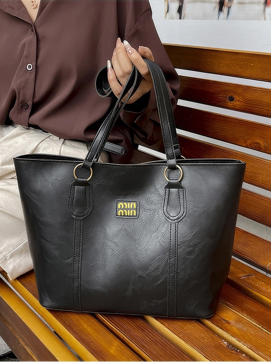 Ayollar uchun ZARMINA Classic tote sumkasi, eko-charm, qora, keng