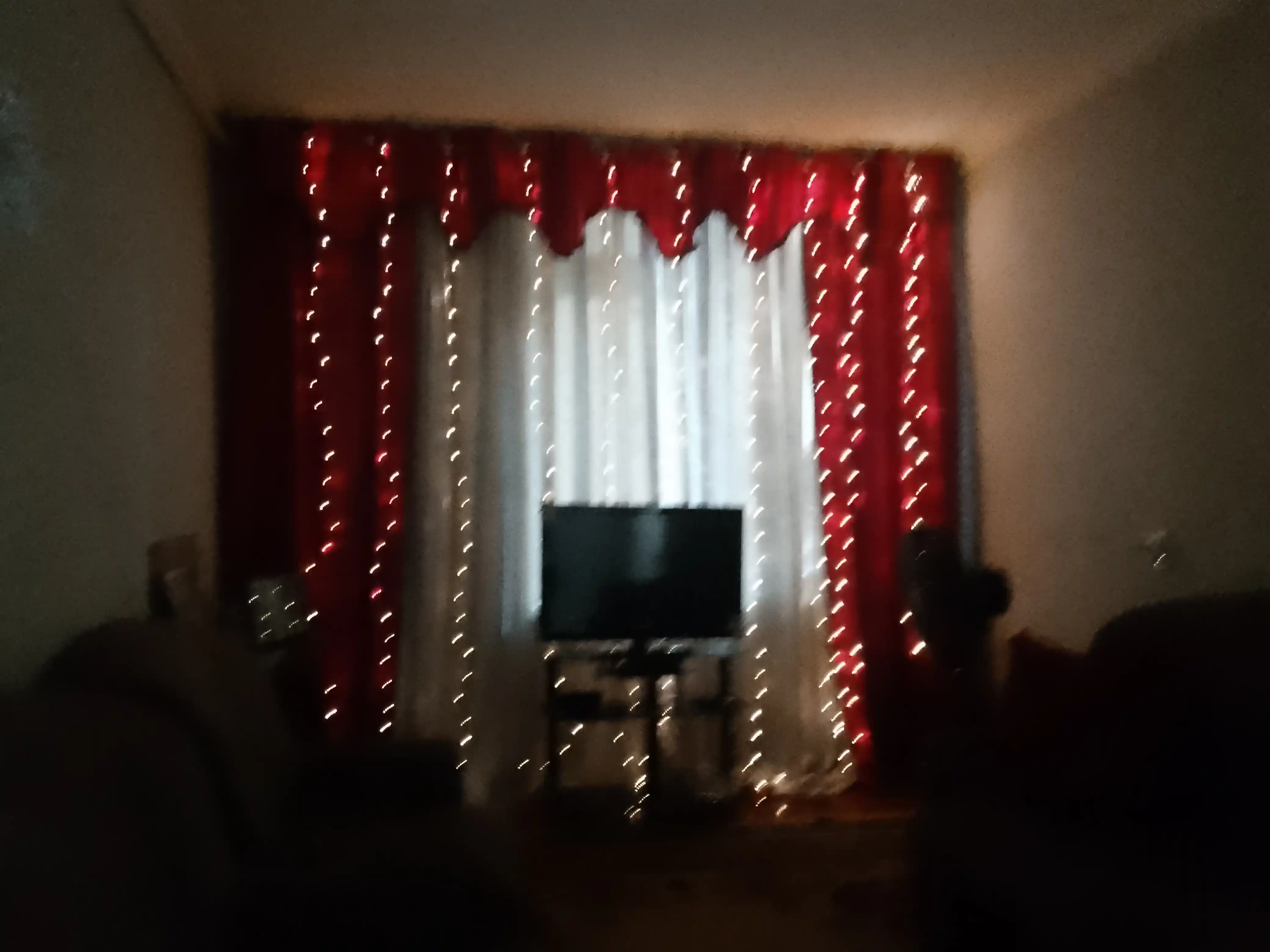 Svetodiodli girlyanda-pardasi, 3 xil, 3 metr * 3 metr