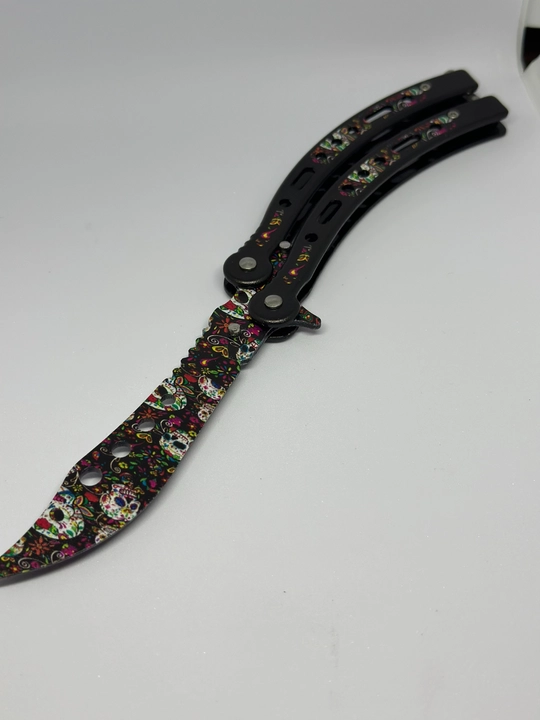 Metall tutqichli yig'iladigan kapalak pichog'ini o'rgatish, CSGO butterfly