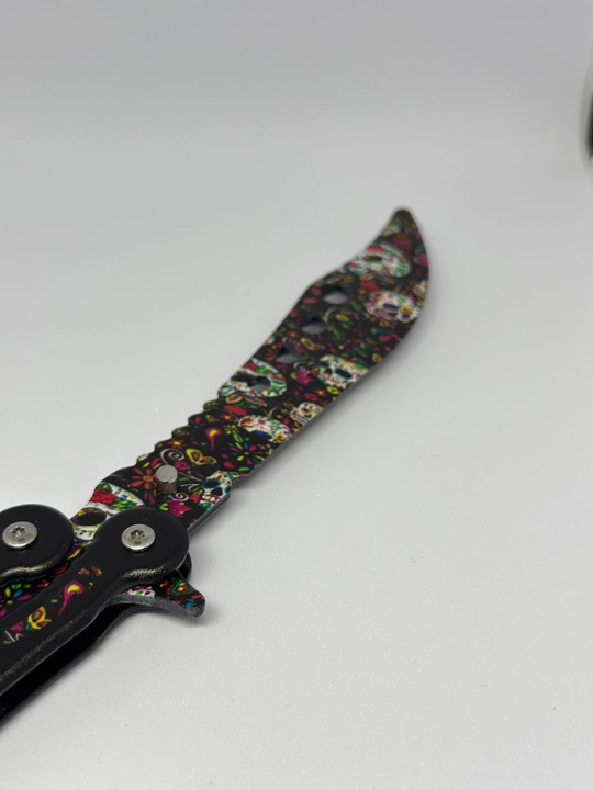 Metall tutqichli yig'iladigan kapalak pichog'ini o'rgatish, CSGO butterfly