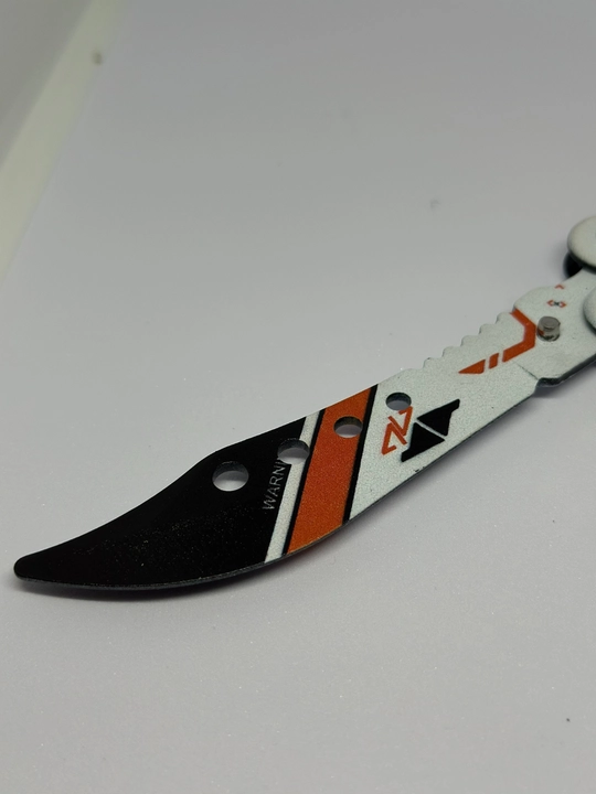 Metall tutqichli yig'iladigan kapalak pichog'ini o'rgatish, CSGO butterfly