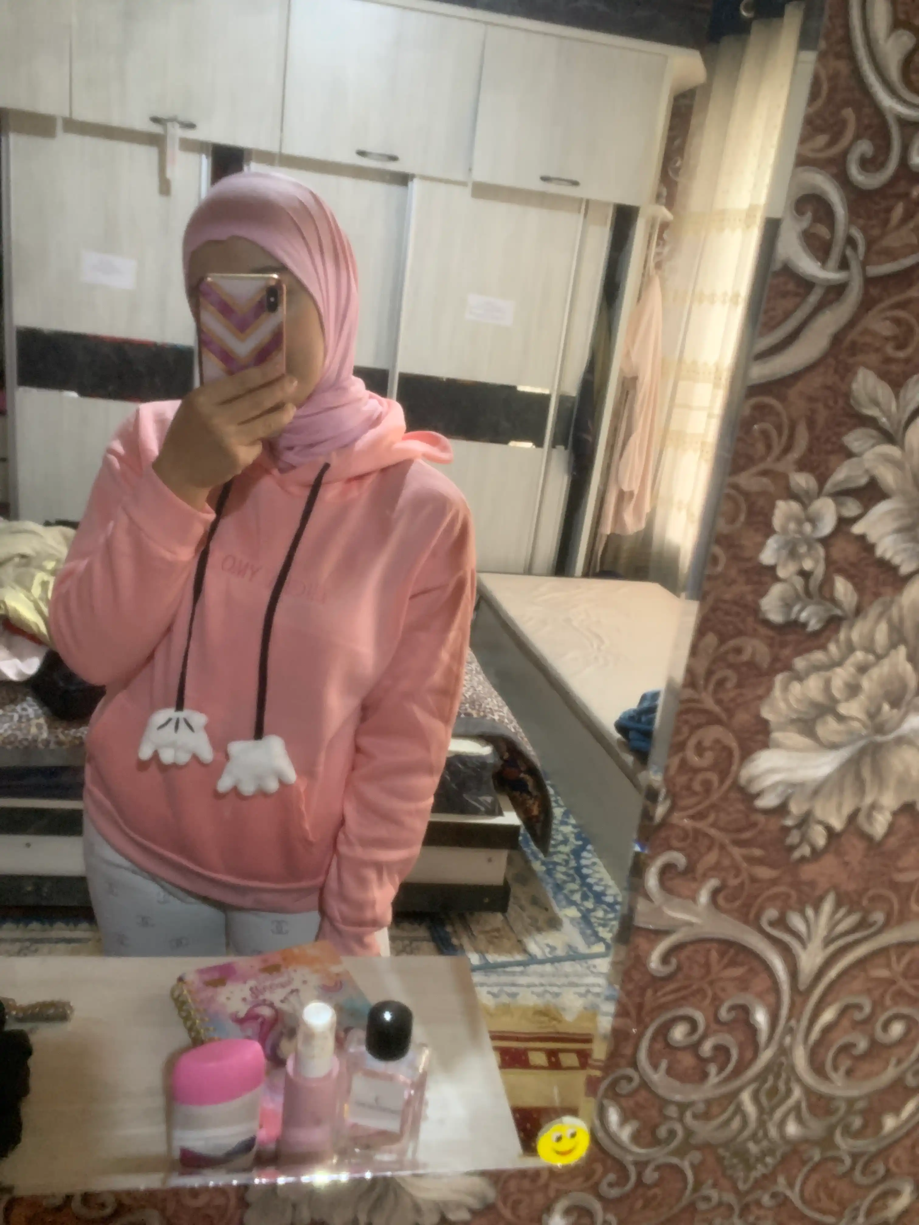 Худи для женщин и девушек