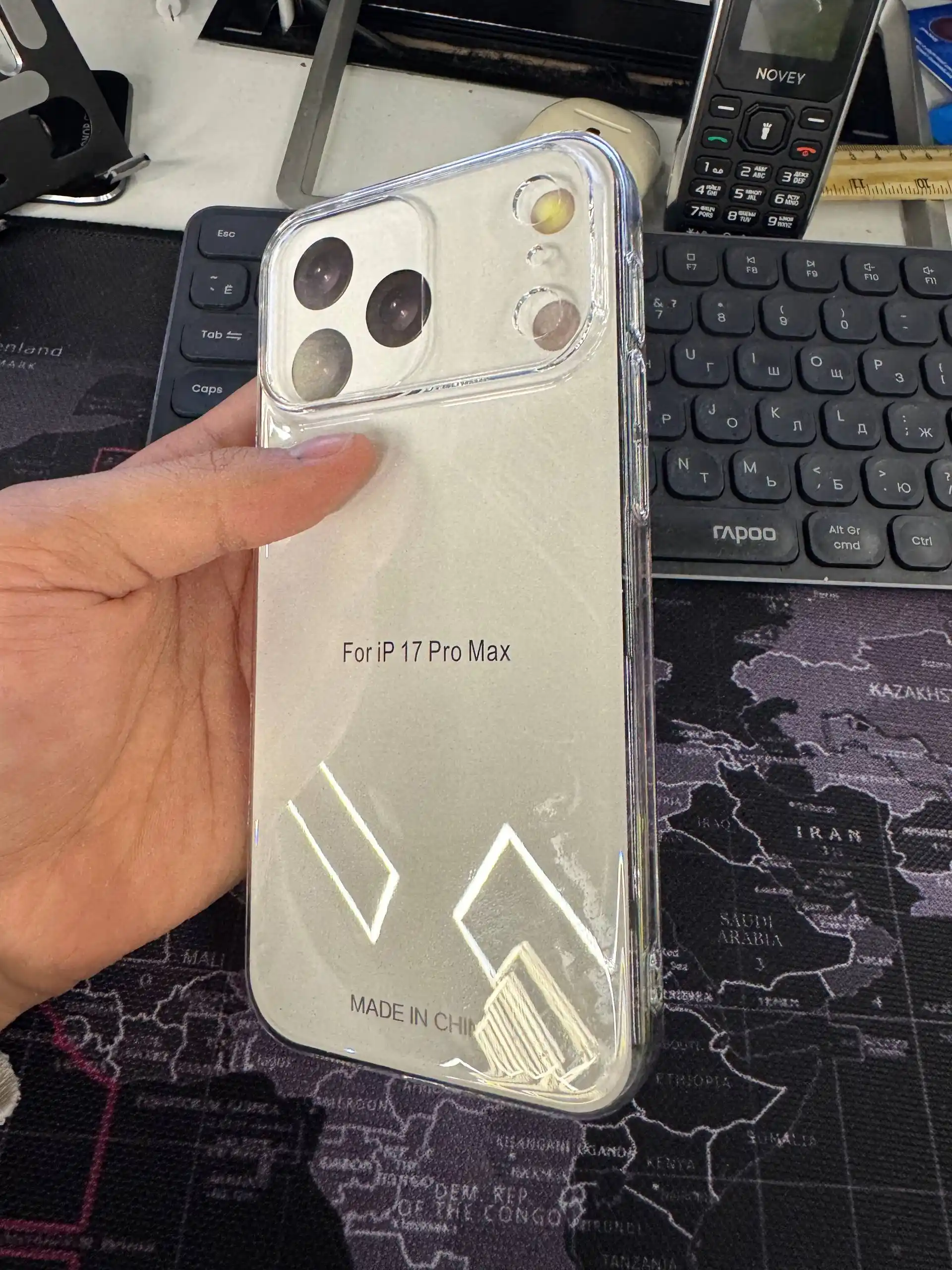 Чехол на iPhone XR, XS, 11, 12, 13, 14, 15, 16, 17, Pro, Max, Plus, прозрачный, силикон
