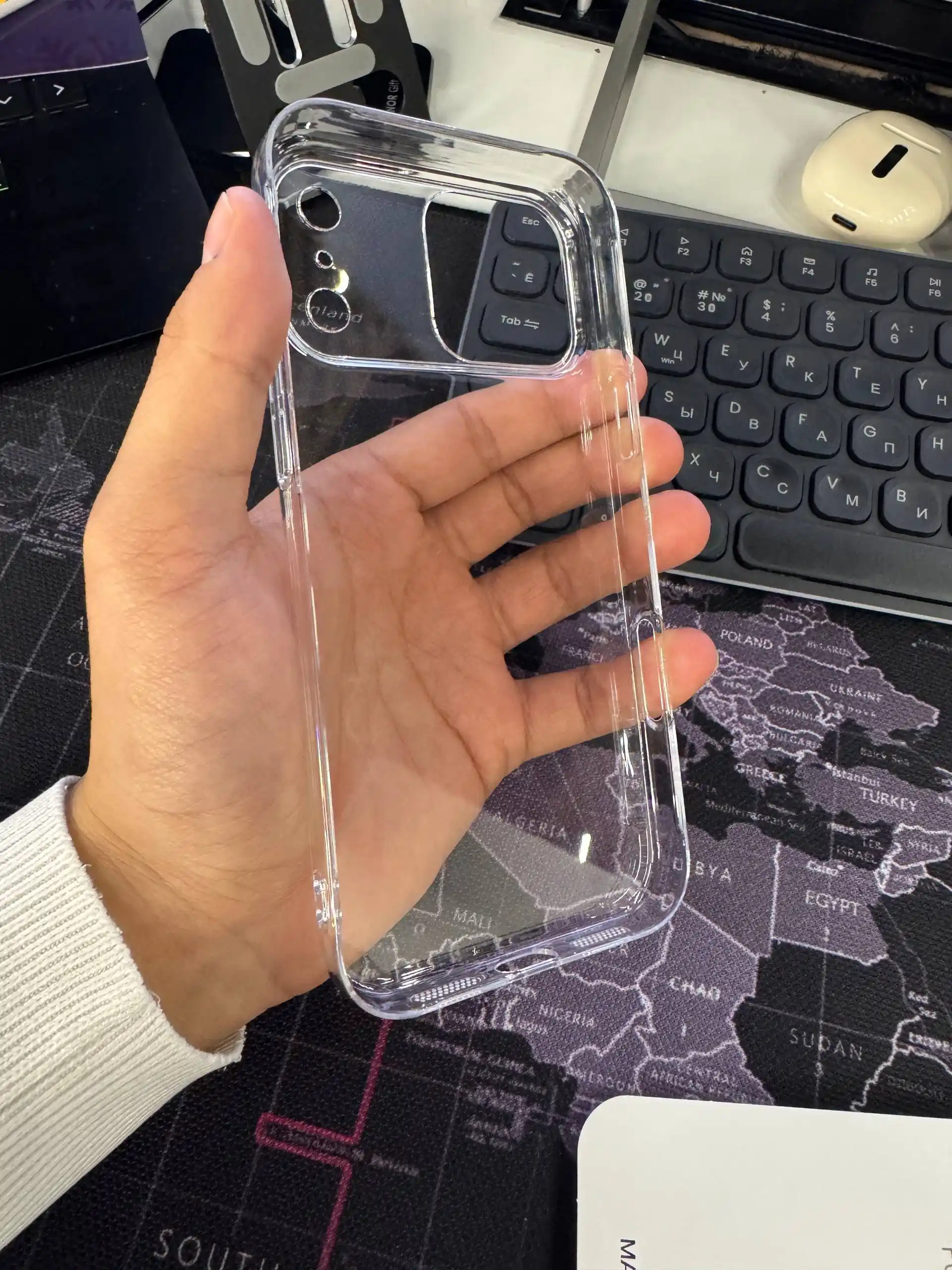 Чехол на iPhone XR, XS, 11, 12, 13, 14, 15, 16, 17, Pro, Max, Plus, прозрачный, силикон