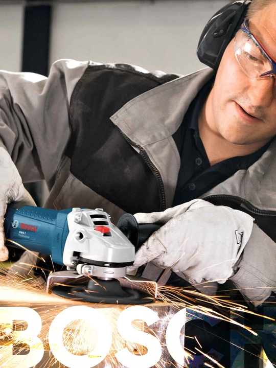 Болгарка УШМ Bosch GWS 670: 670Вт, 125 мм – надежная, компактная, универсальная