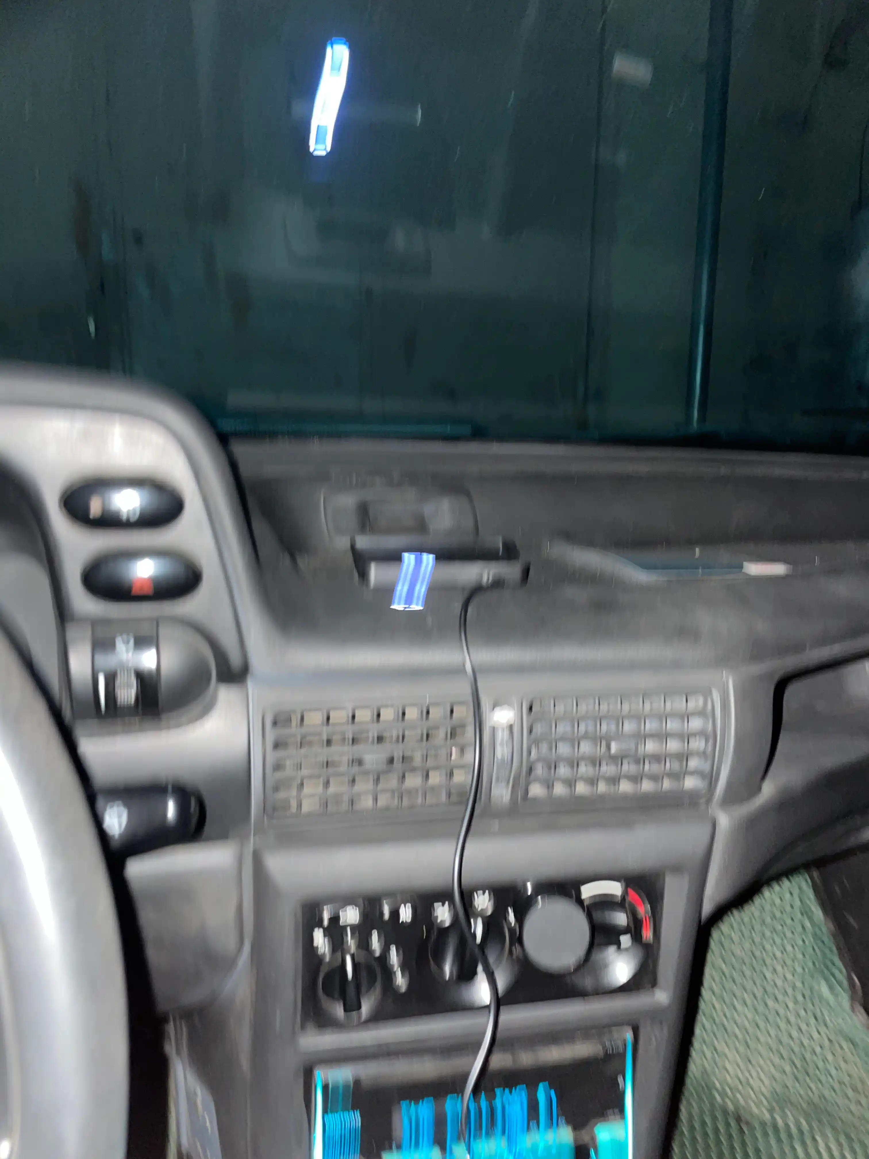 HUD GPS проектор скорости на лобовое стекло, 2 цвета проекции (бел/зелён), для любых авто 