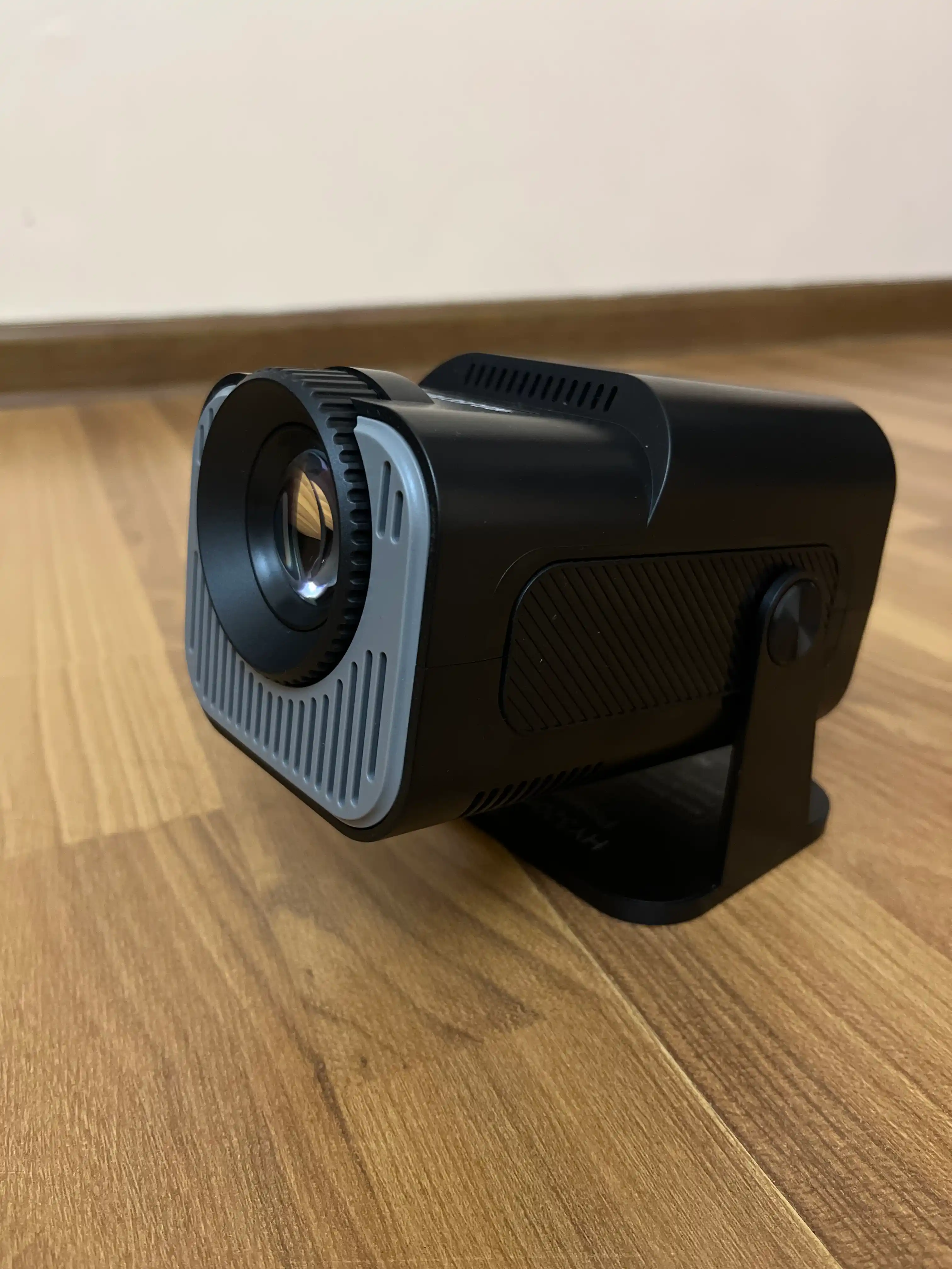 Мини проектор HY320 Mini, домашний кинотеатр смарт проектор