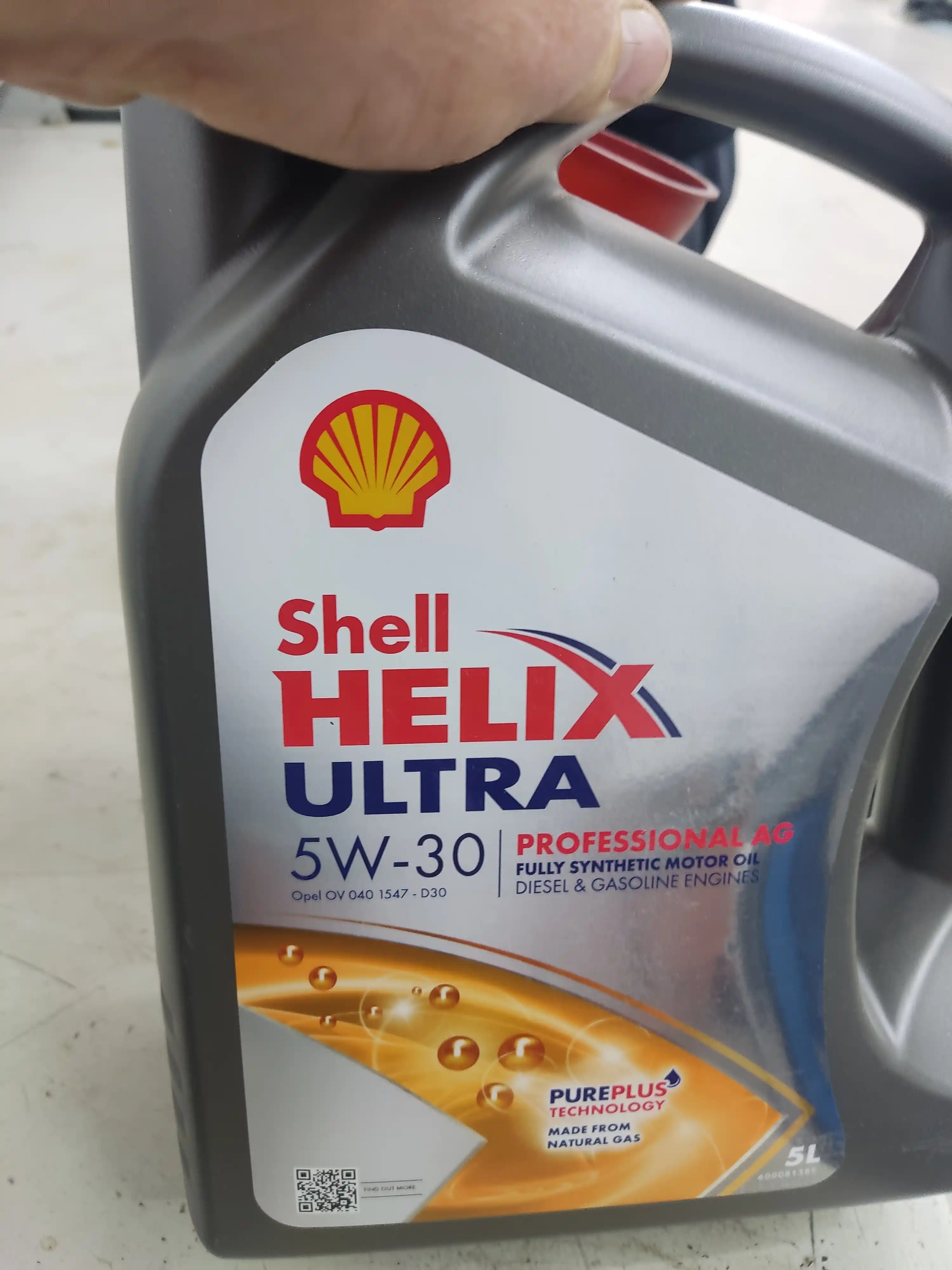Moy Shell Helix Ultra Professional AG 5W-30, 5 litr