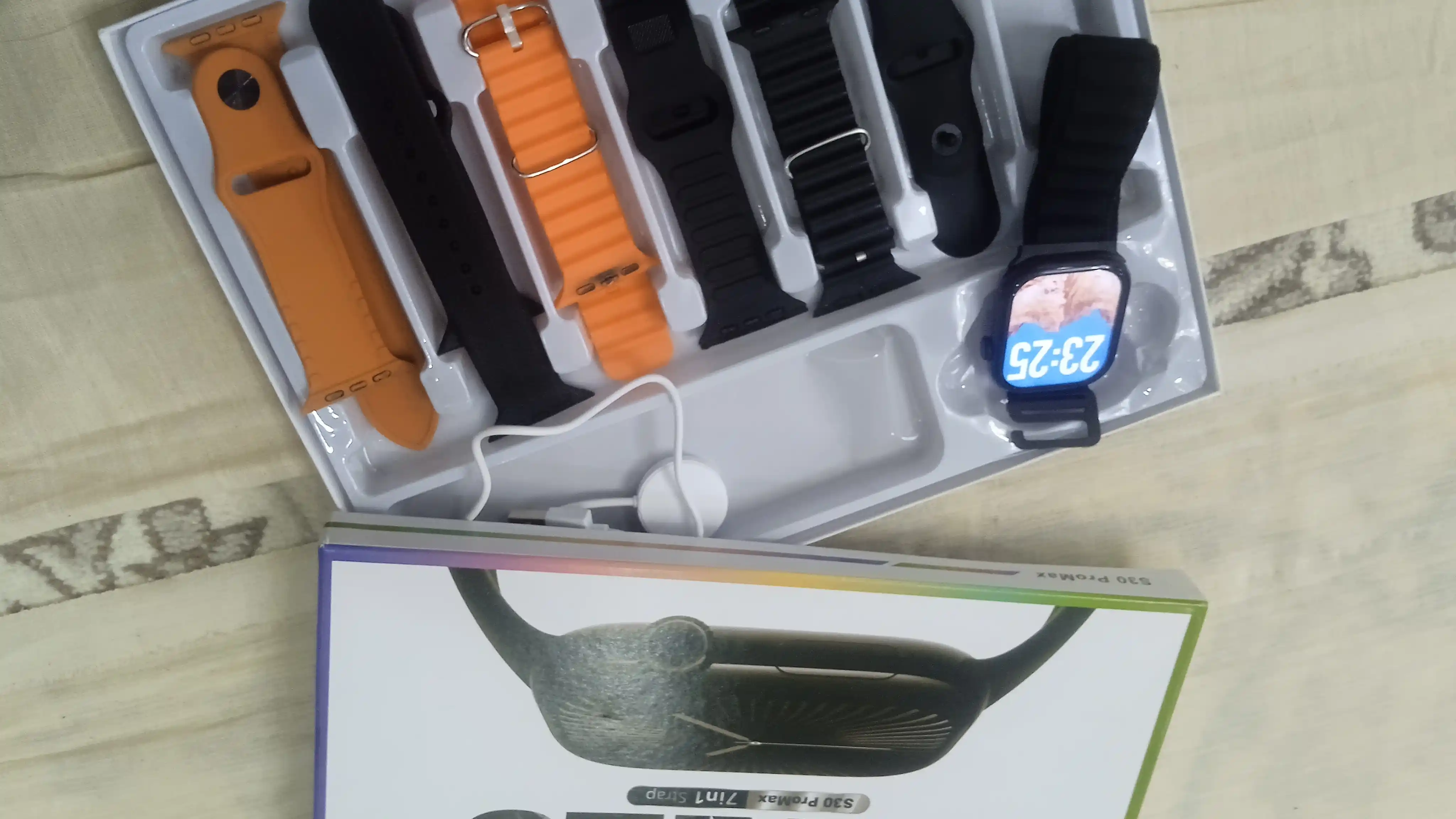 Smart Watch Ultra и Smart Watch 10, наушники Pods 2, ремешки 8–10 штук