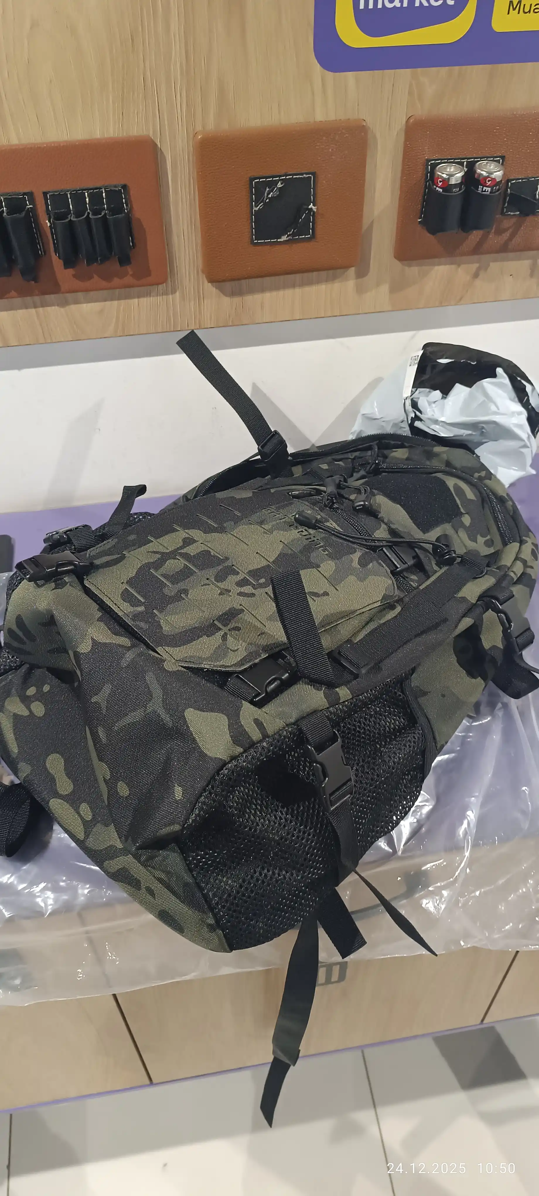 Batgong f-7 30l taktik xalta-mustahkamlangan ramka, lazerli MOLLE tizimi