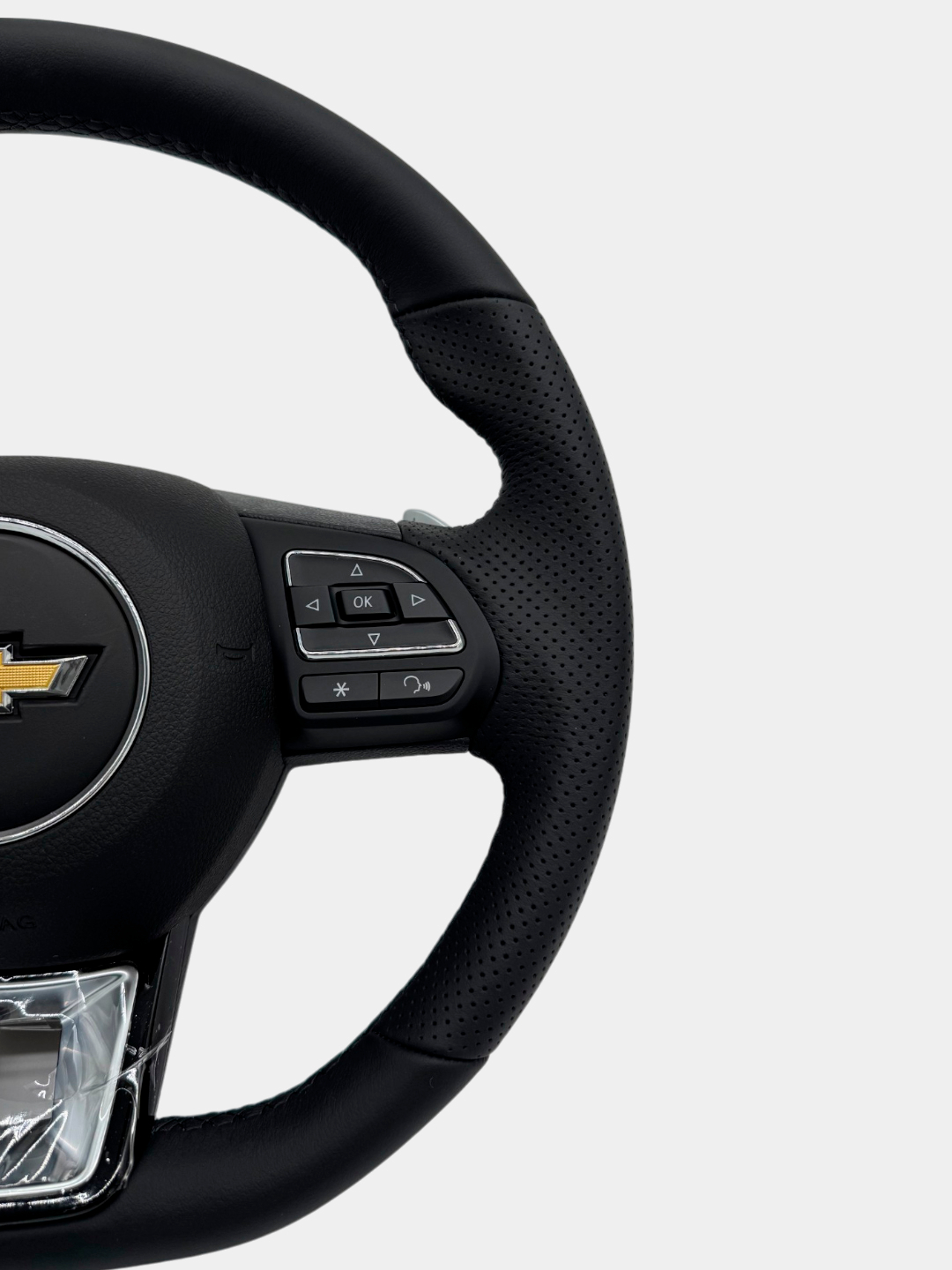 Avtomobil multi rul Audi-dan tip tronik bilan Porsche RL uslubida