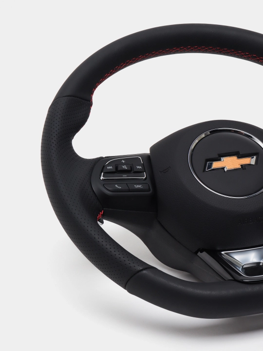 Avtomobil multi rul Audi-dan tip tronik bilan Porsche RL uslubida