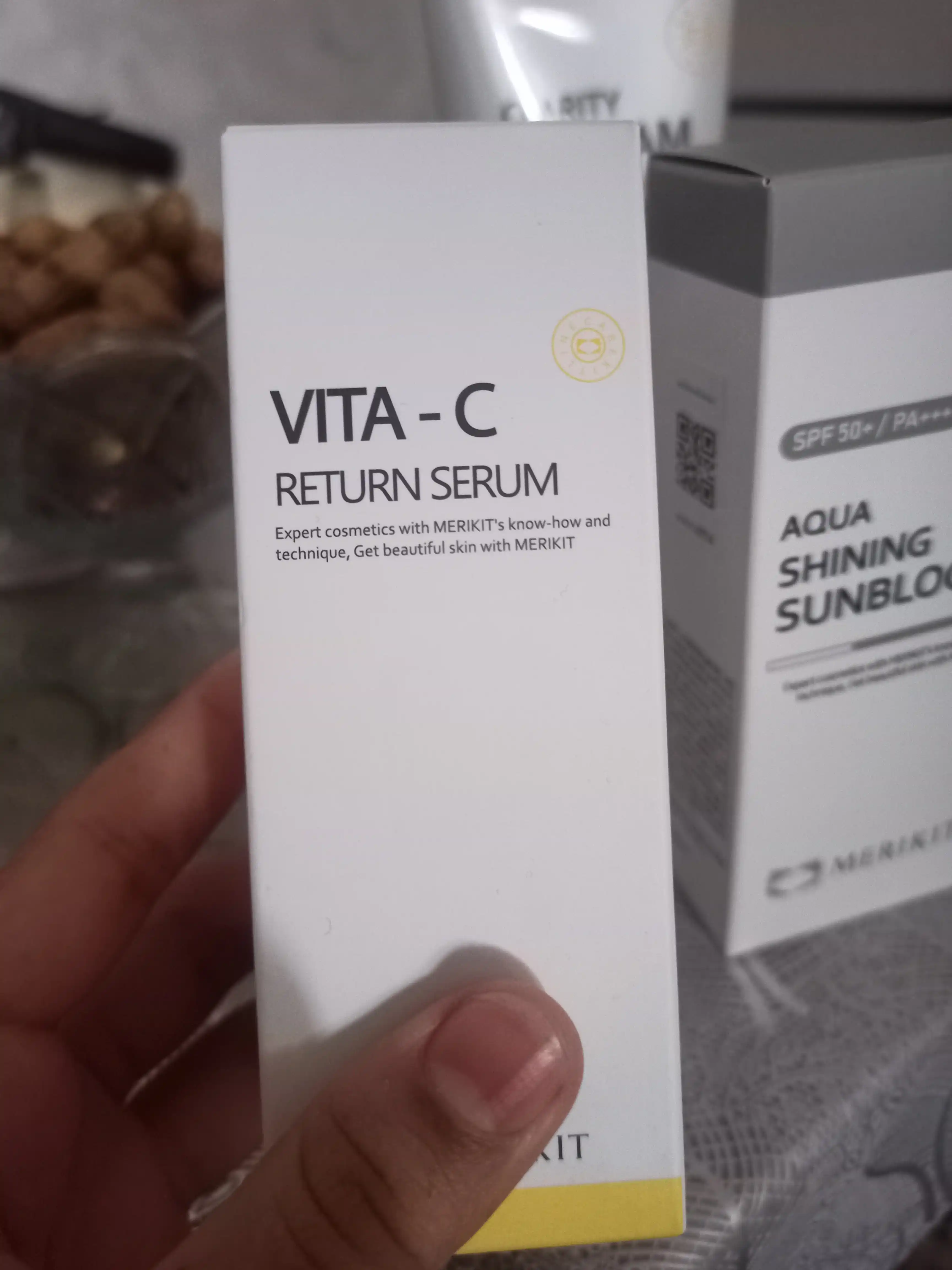 Merikit Aqua Shining Sunblock SPF 50+ / PA+++ — солнцезащитный крем с увлажняющим эффектом