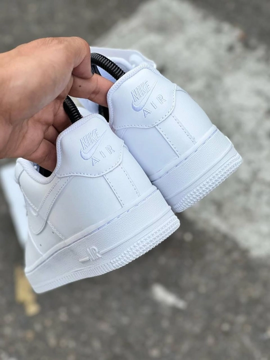 Nike Air Force 1 Classic - ayollar krossovkalari