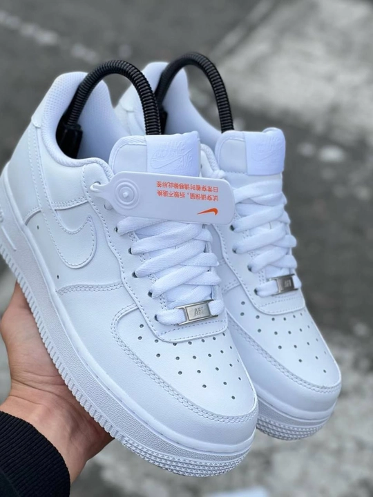 Nike Air Force 1 Classic - ayollar krossovkalari