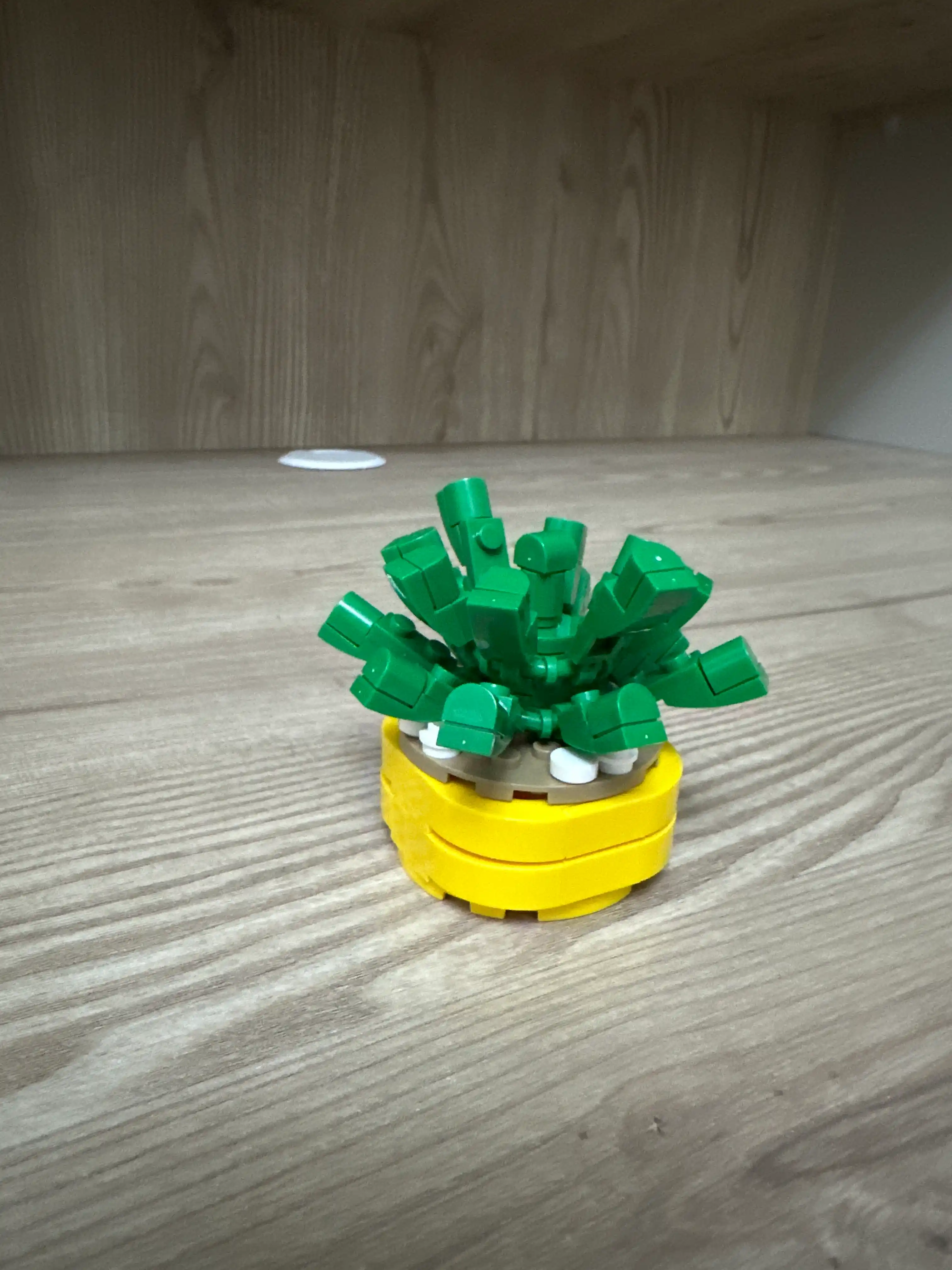Konstruktor Lego gullar 3D Mini bloklardan, o‘simlik konstruktori