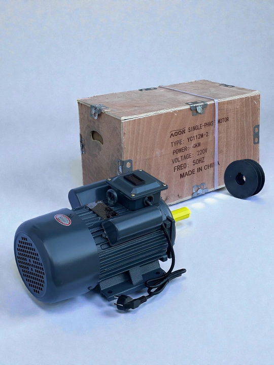 MOON, bir fazali elektr dvigatel 3 kW, 220V, 3000 ayl/min