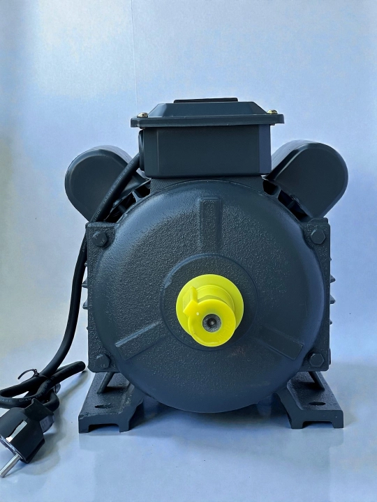 MOON, bir fazali elektr dvigatel 3 kW, 220V, 3000 ayl/min