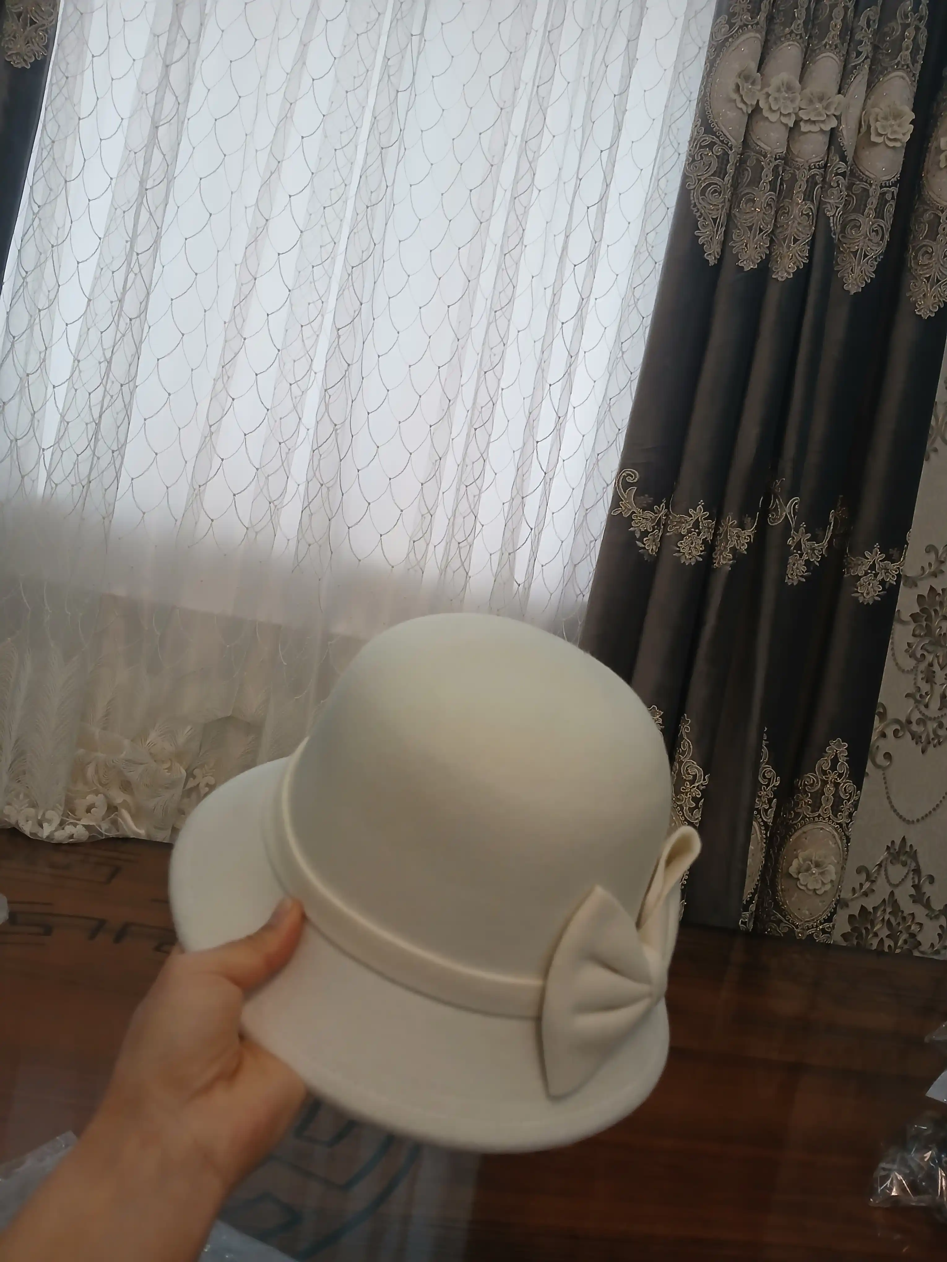 Shlyapa ayollar uchun qishki