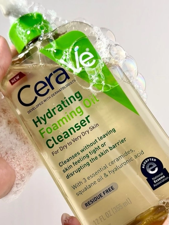 CeraVe Hydrating Foaming Oil Cleanser