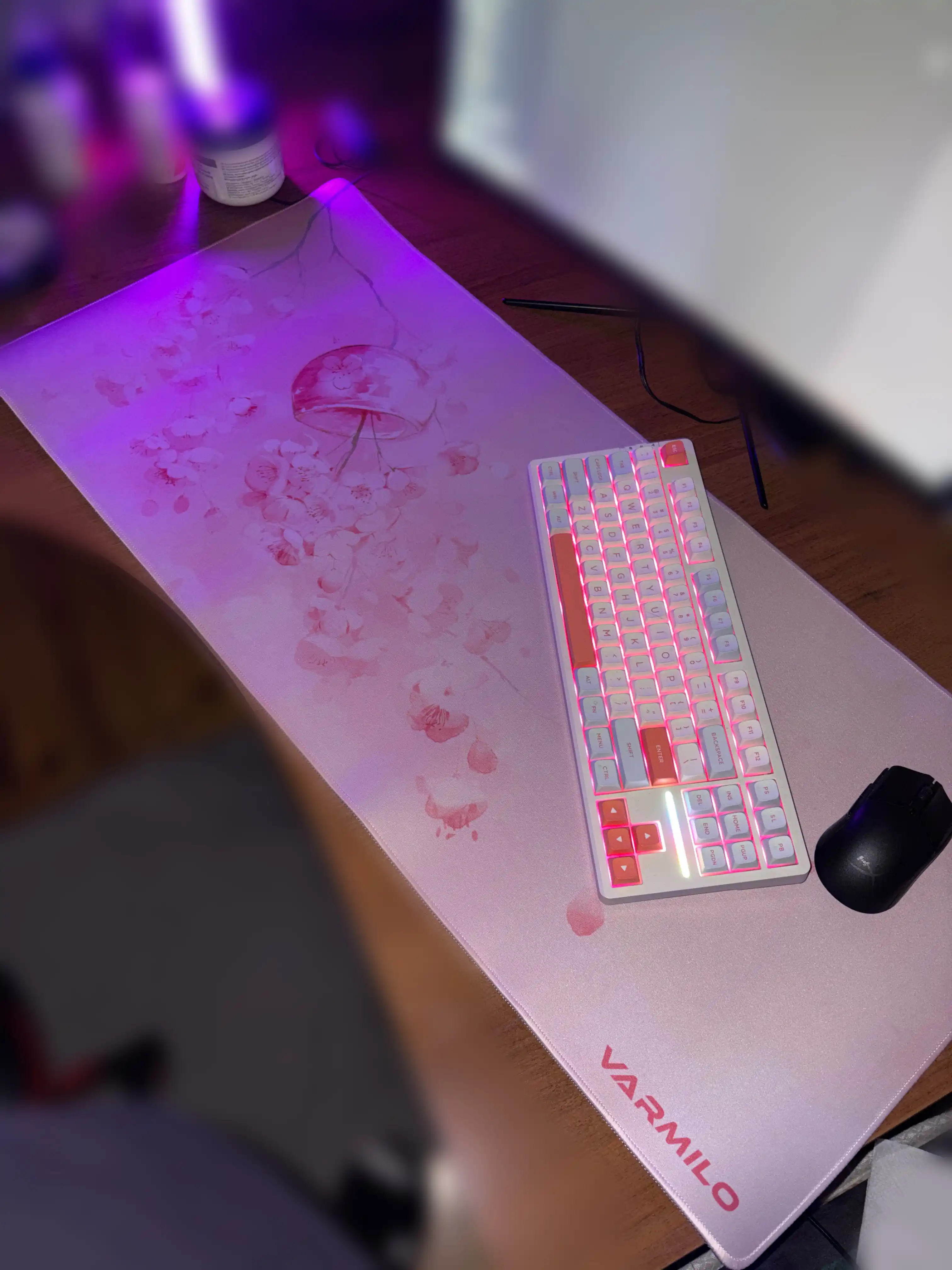 Игровой коврик Varmilo XL 900 * 400 * 3 мм, красочный рисунок, аниме