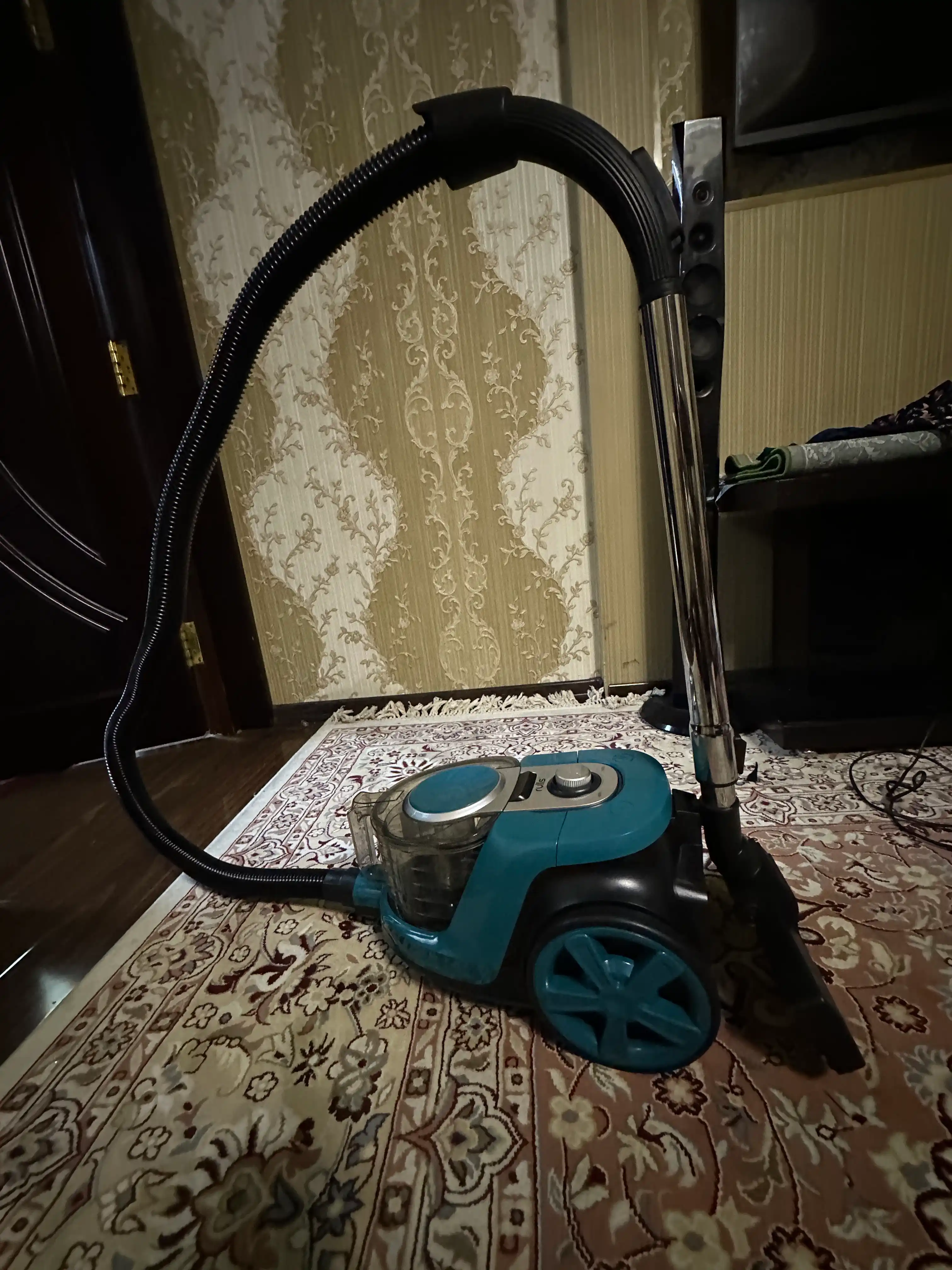 Пылесос PowerPro, мощность 3600W, без мешка, 4 л. Changyutgich, pilisos
