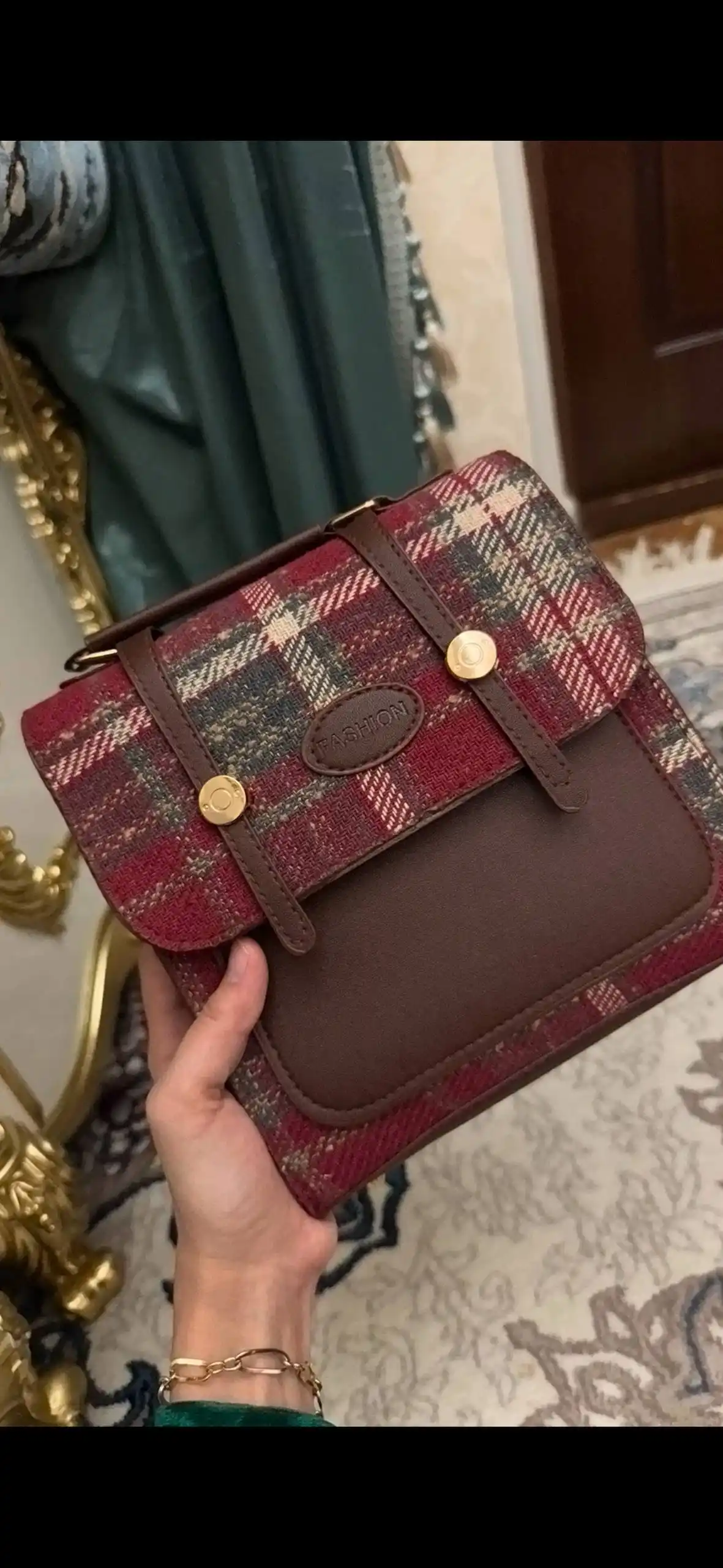 Ayollar klassik charm sumkasi, katakli