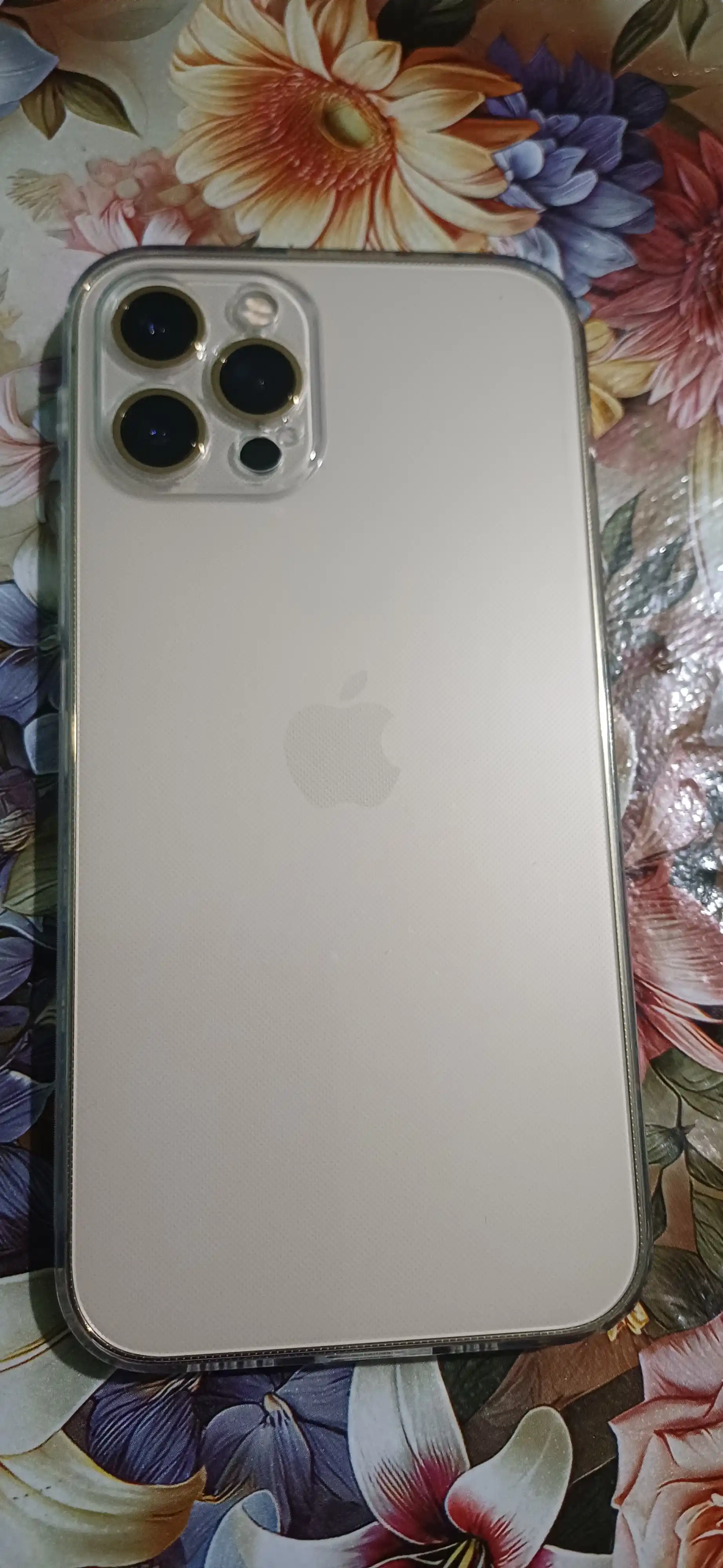 Smartfon Apple iPhone 12Pro, 128/256GB, SIM+Esim, g‘ilof va shisha sovg‘a sifatida