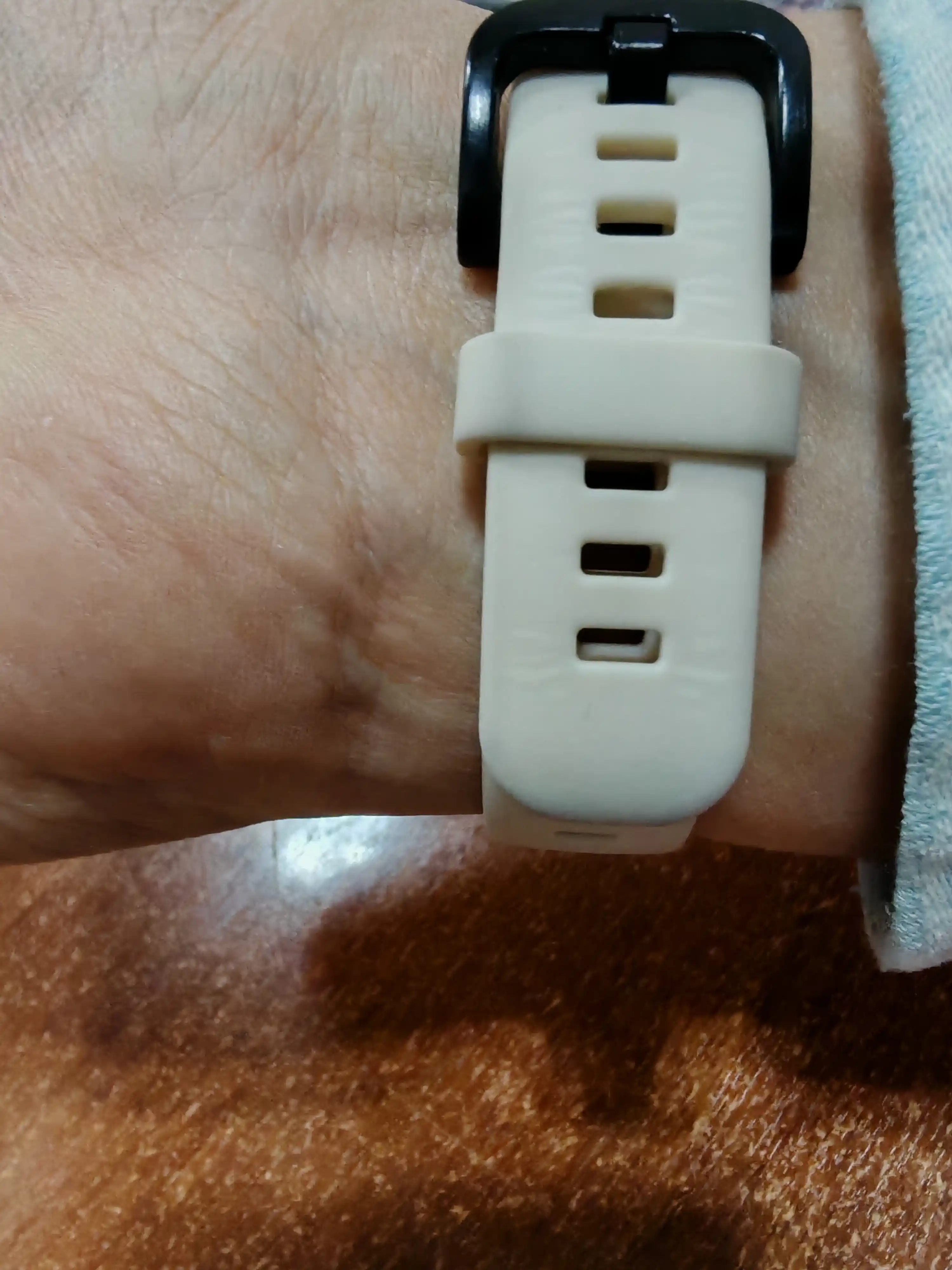 Huawei Band 6, 7, 8, 9, 10 uchun tasma, remeshok, silikon