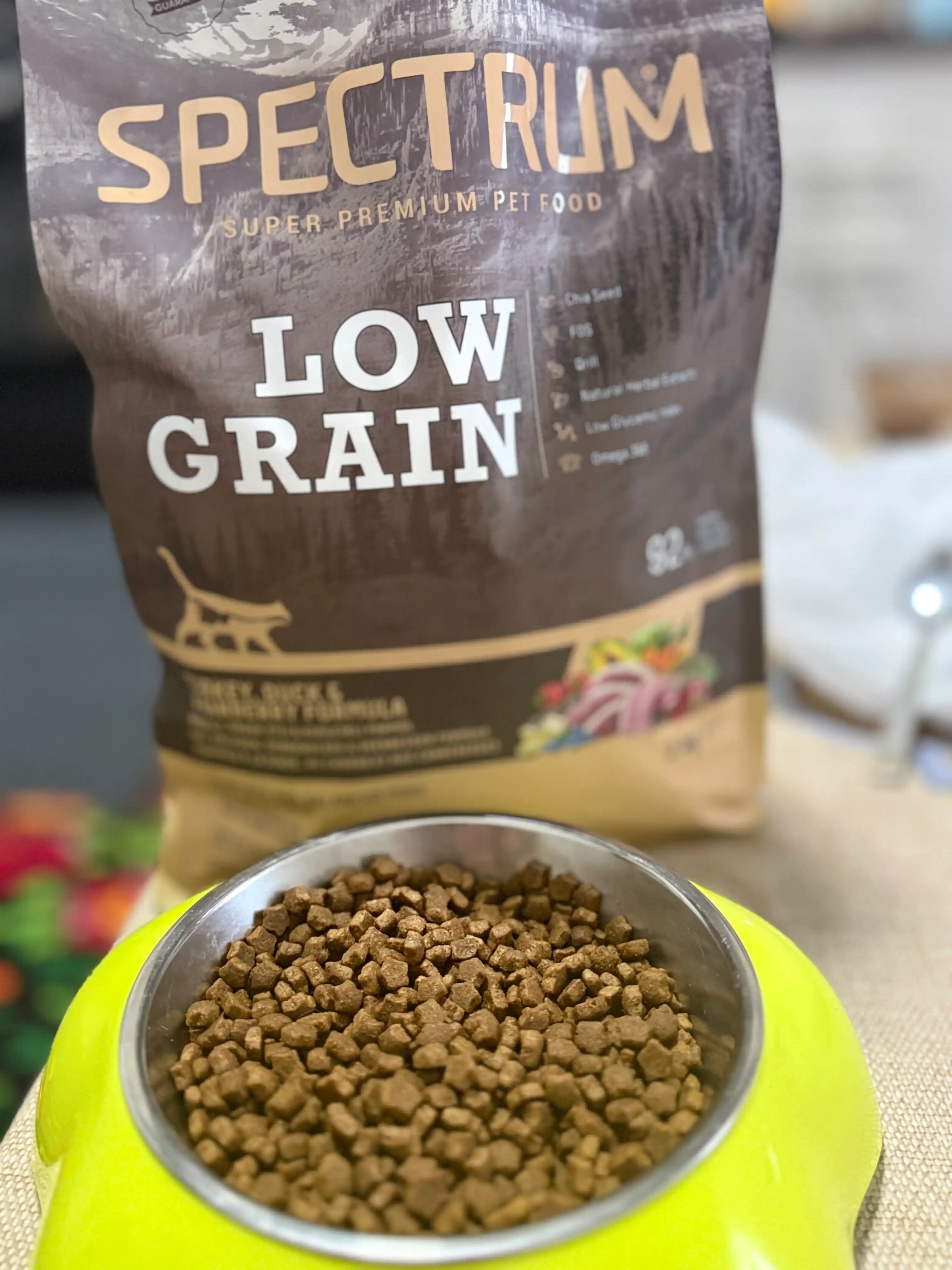 Spectrum Low Grain quruq ovqat past donli, kurka, o'rdak va klukva bilan, 2 kg