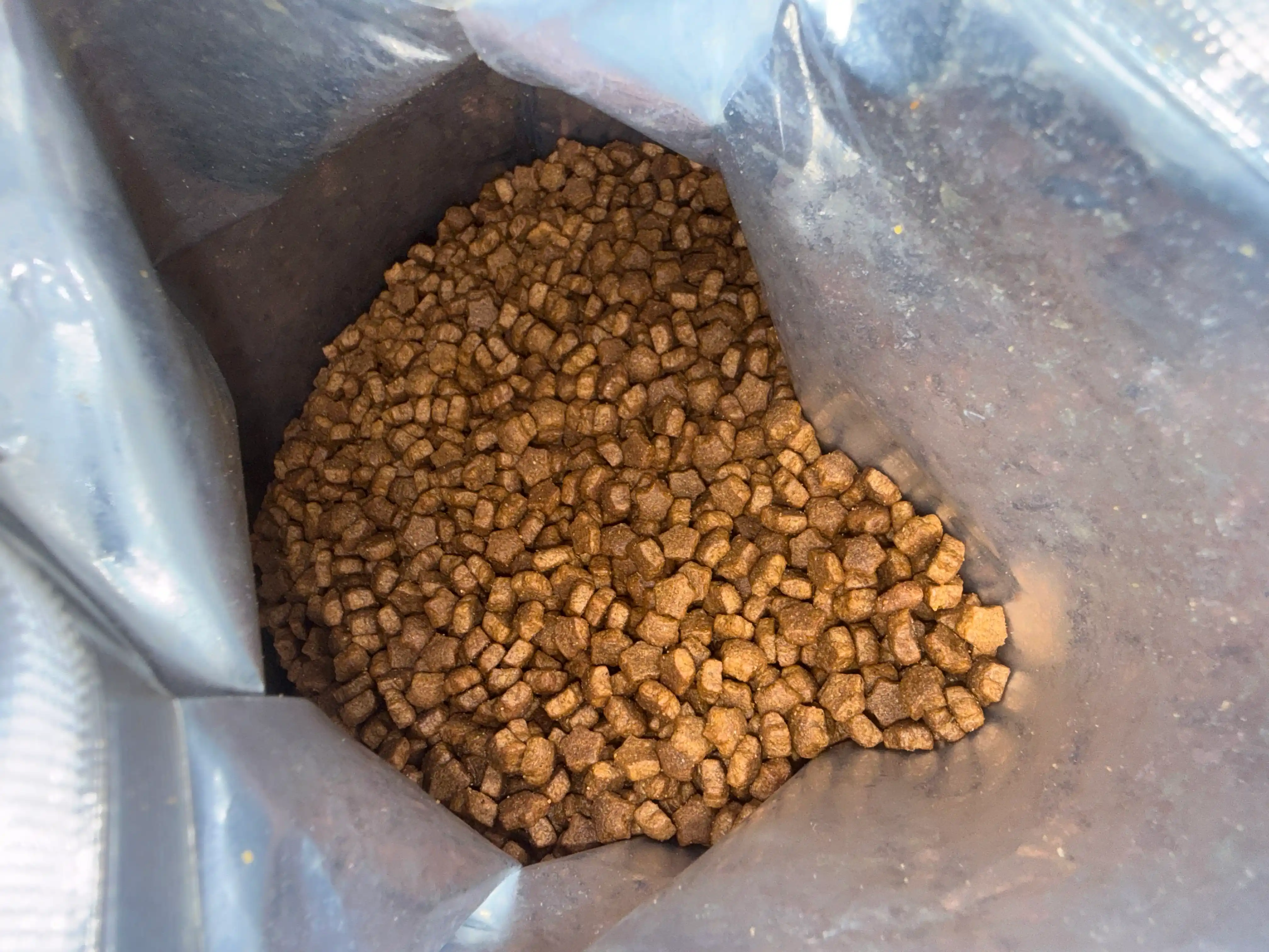 Spectrum Low Grain quruq ovqat past donli, kurka, o'rdak va klukva bilan, 2 kg