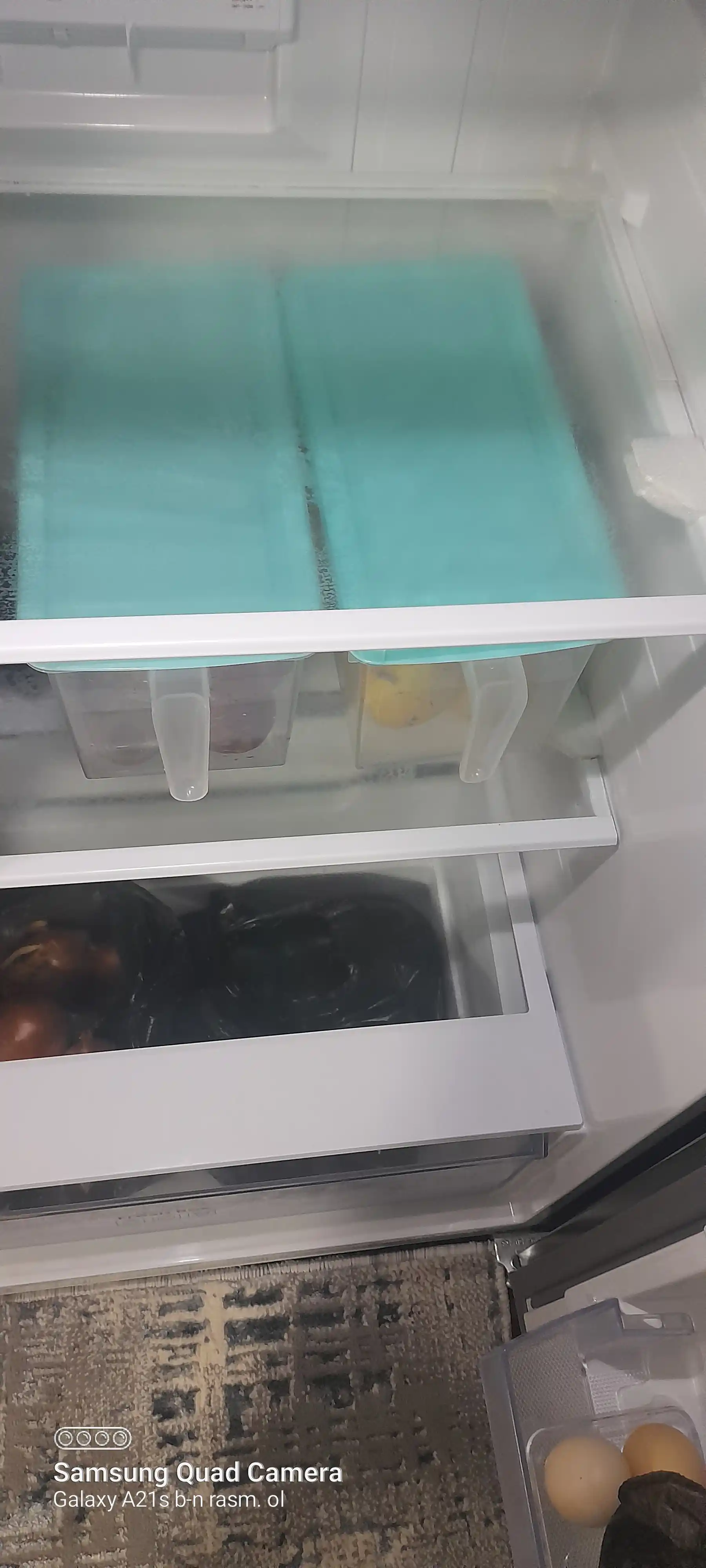 Контейнер с крышкой, для хранения продуктов в холодильнике