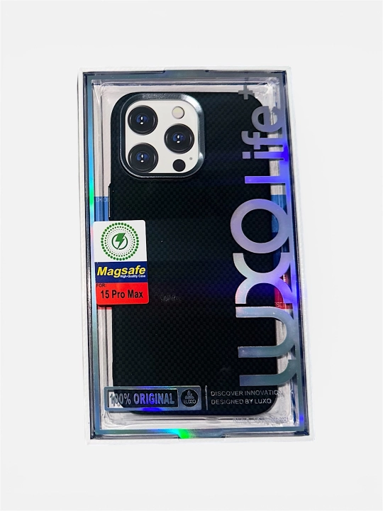 Чехол Magsafe Carbon для iPhone 13, 14 pro, 14 pro max, 15 pro, 15 pro max