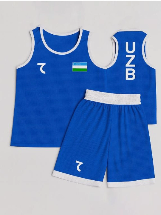 Boks uchun forma qizil-ko'k rangda