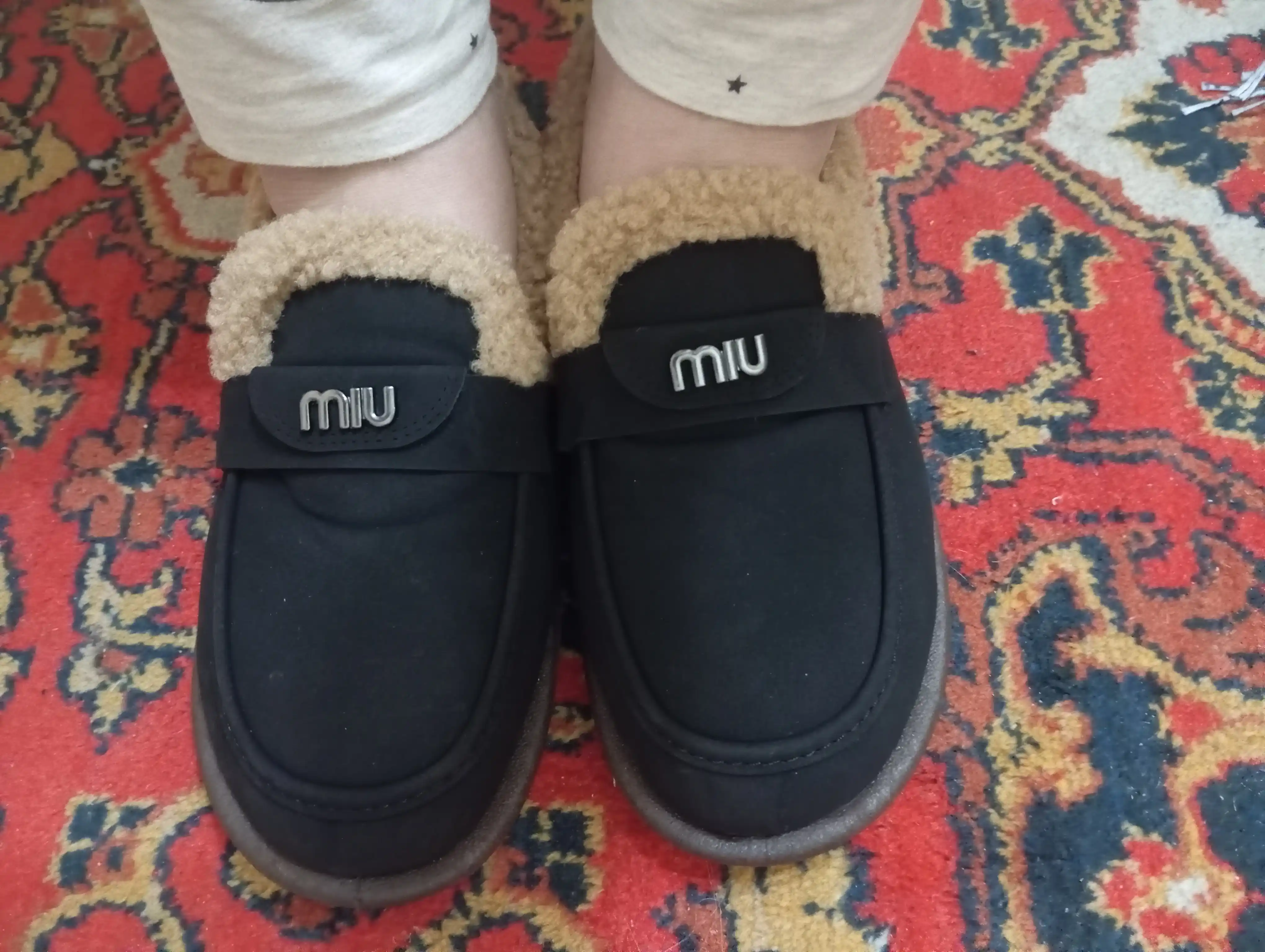 Ayollar mo‘ynali qishki mokasinlari - issiq va qulay