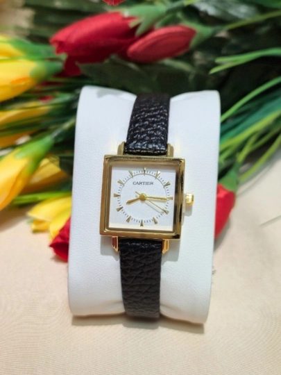 Женские наручные часы