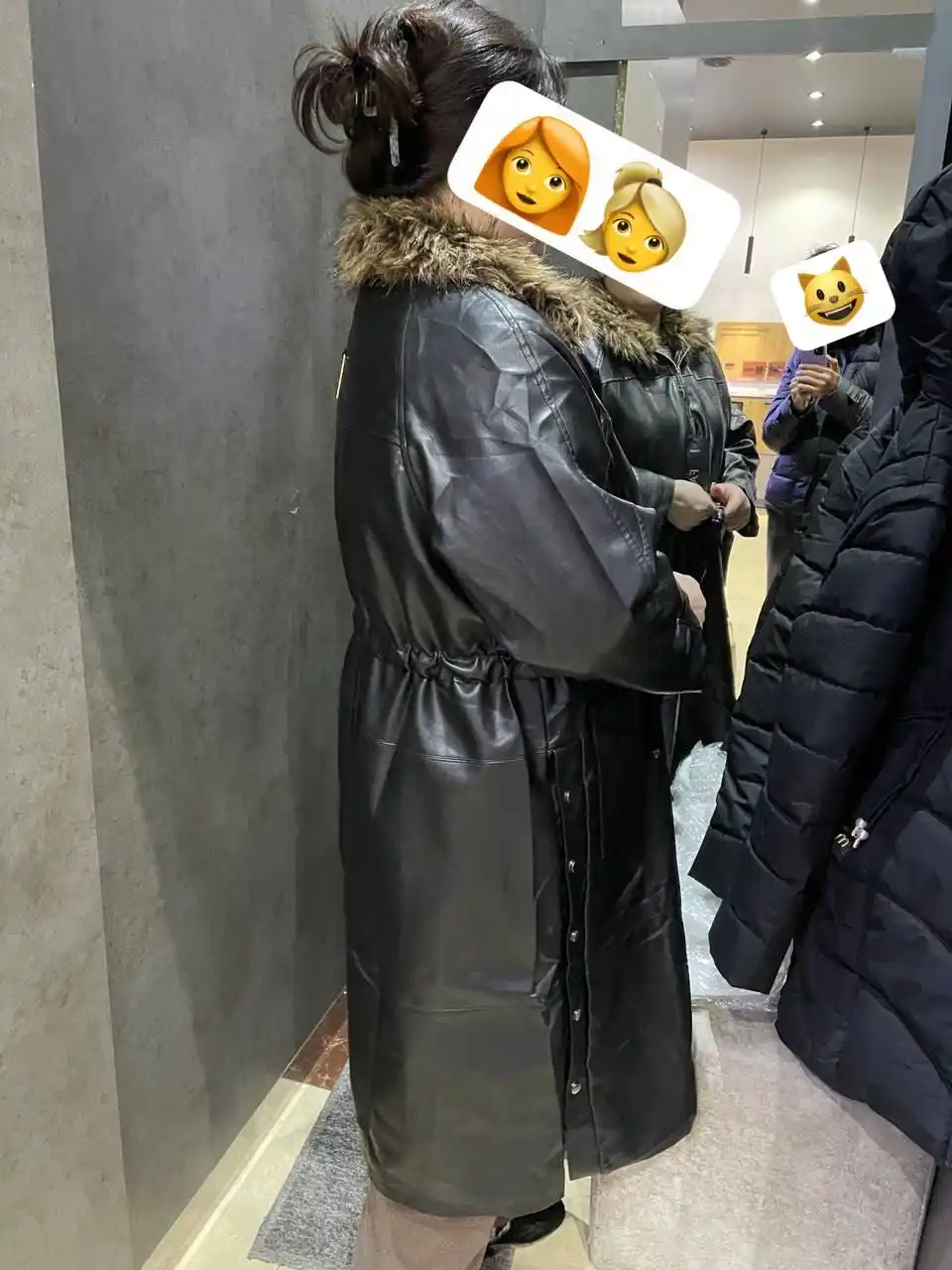 Ayollar mo‘yna astarli uzun issiq charm kurtka, 110 sm